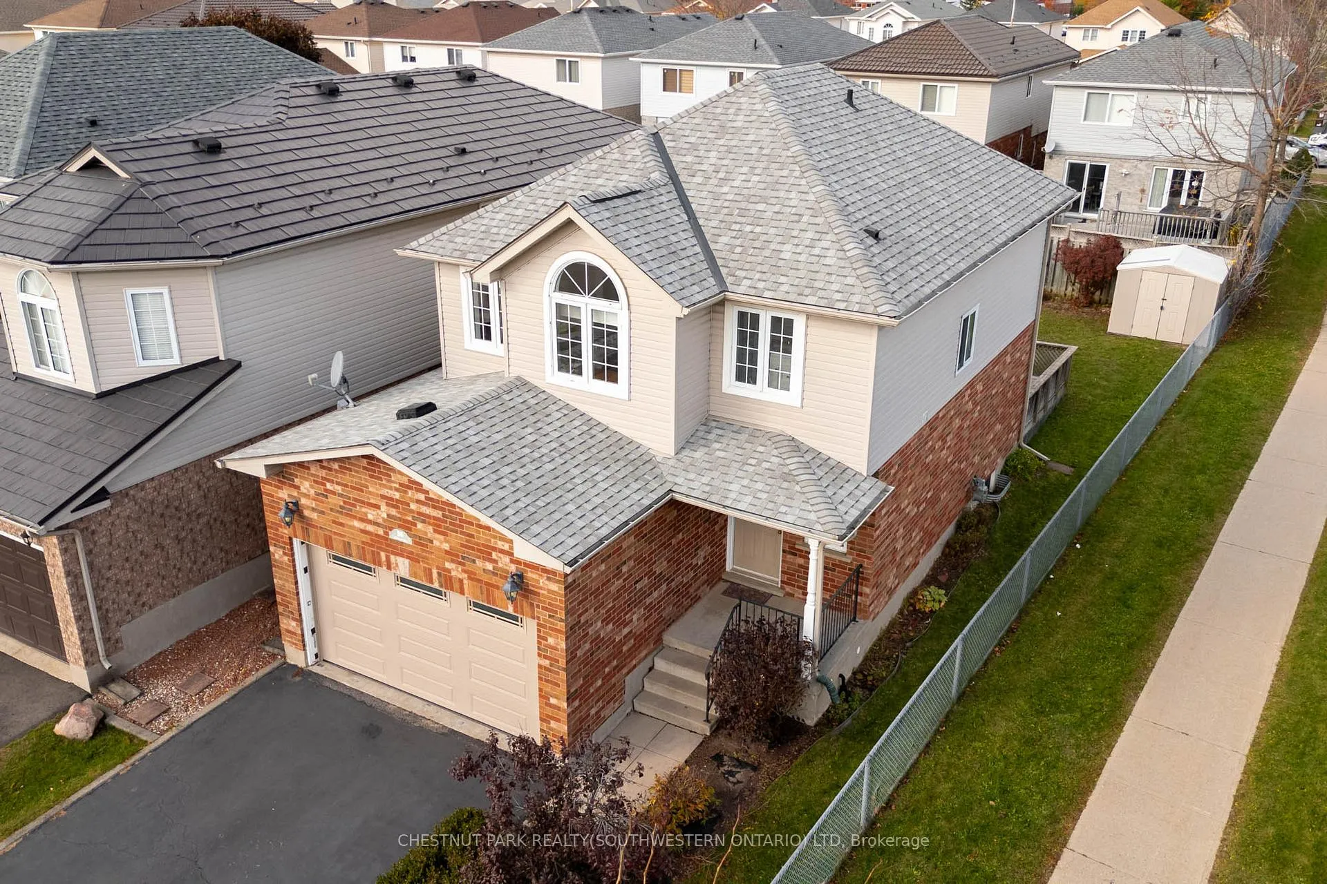 Photo 42 of 38 Heatherwood Place, Kitchener — HOMEH