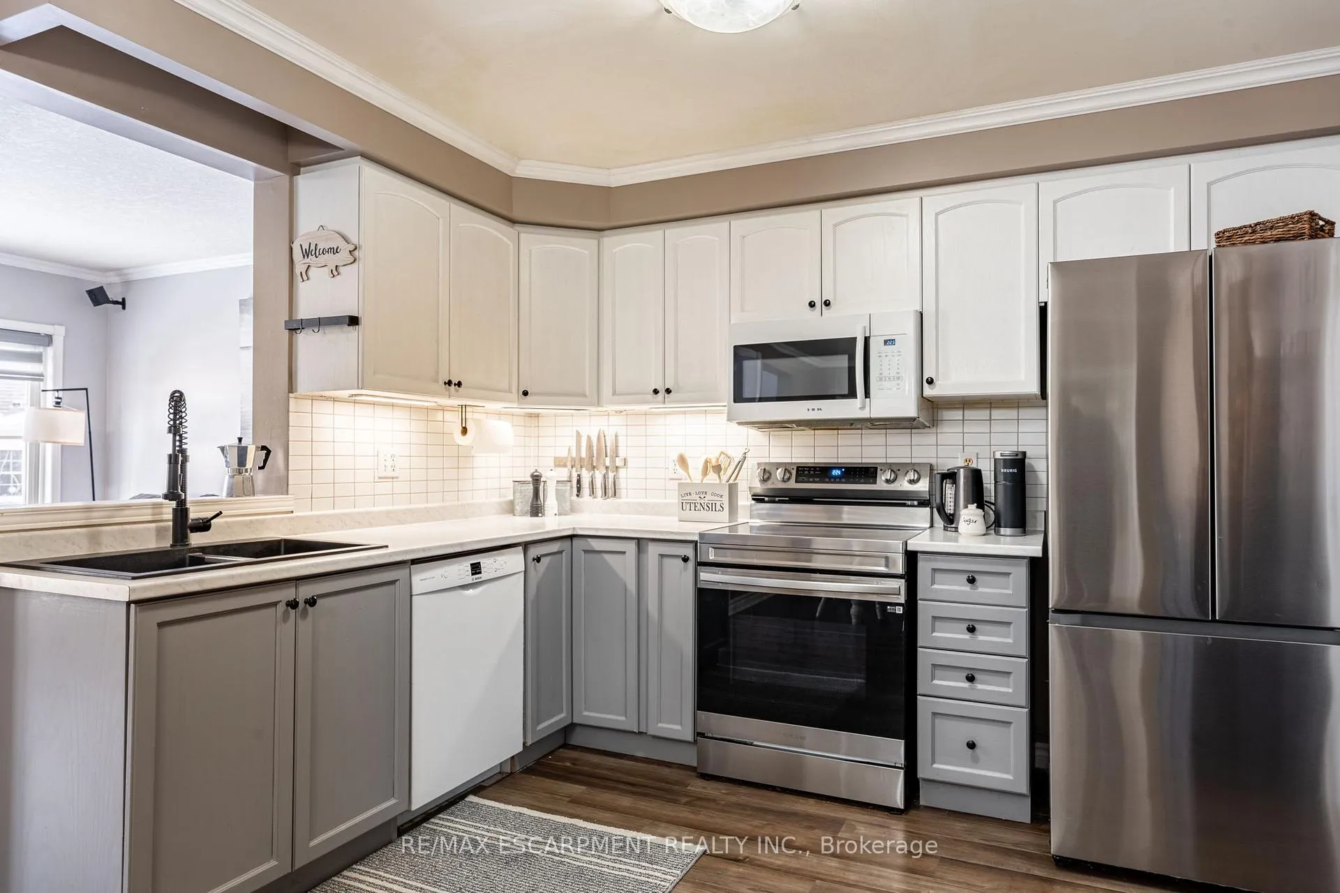 Photo 9 of 17 Archer Way, Hamilton, Rural Glanbrook — HOMEH