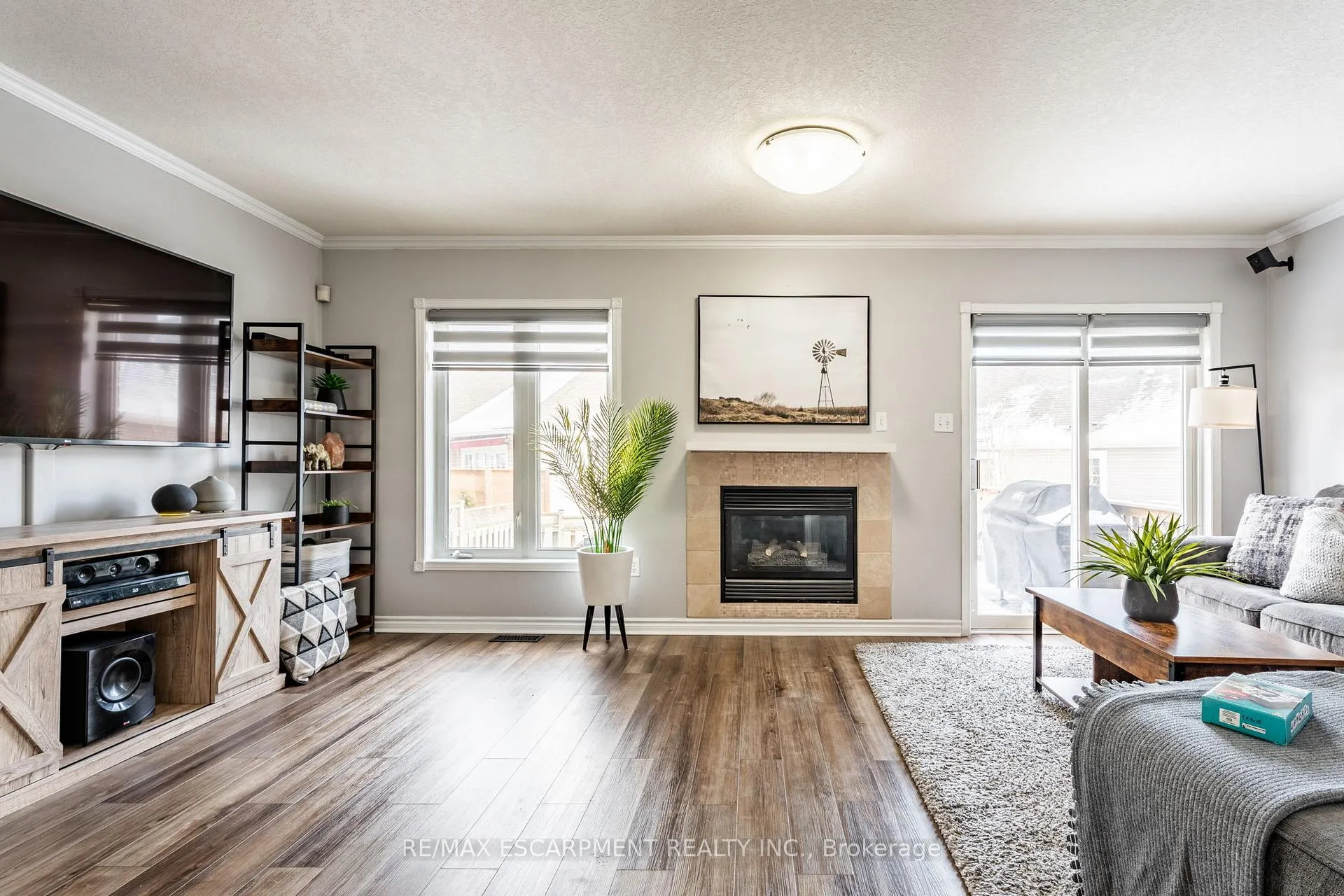 Photo 13 of 17 Archer Way, Hamilton, Rural Glanbrook — HOMEH