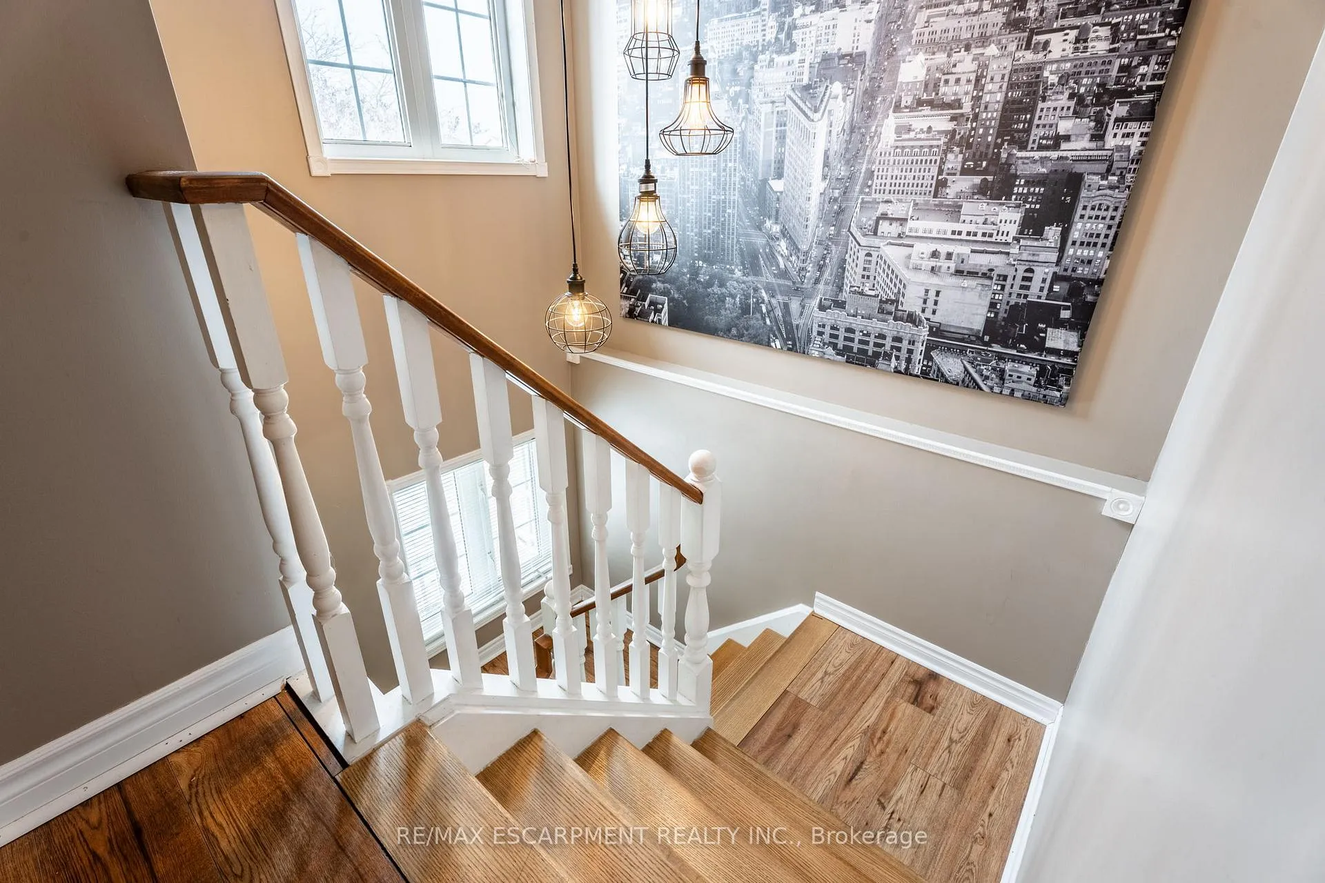 Photo 32 of 17 Archer Way, Hamilton, Rural Glanbrook — HOMEH
