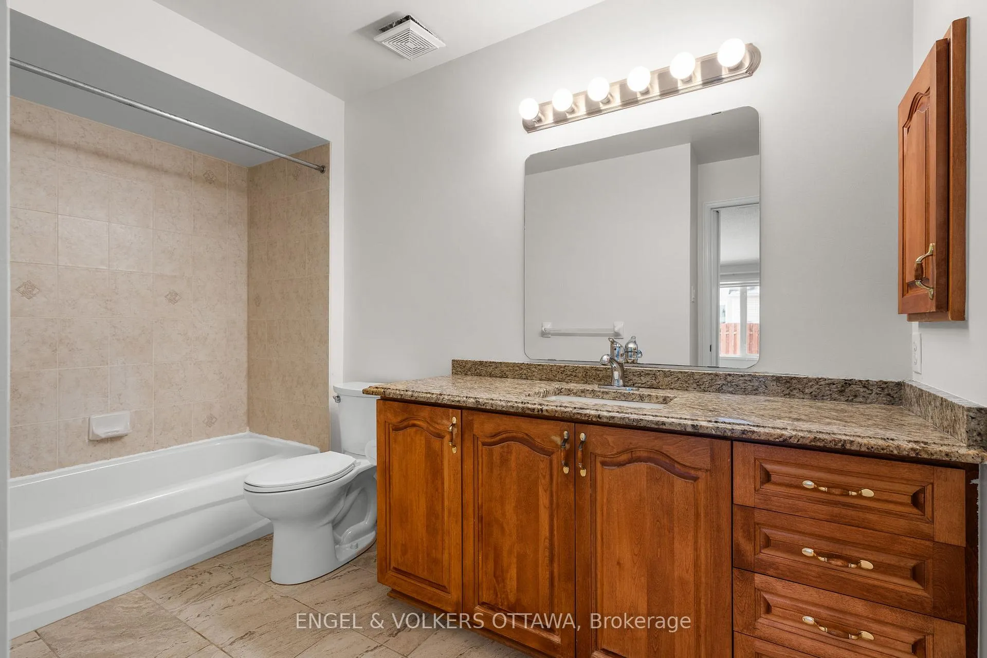 Photo 29 of 28 Camberley Street, Ottawa, Barrhaven East — HOMEH