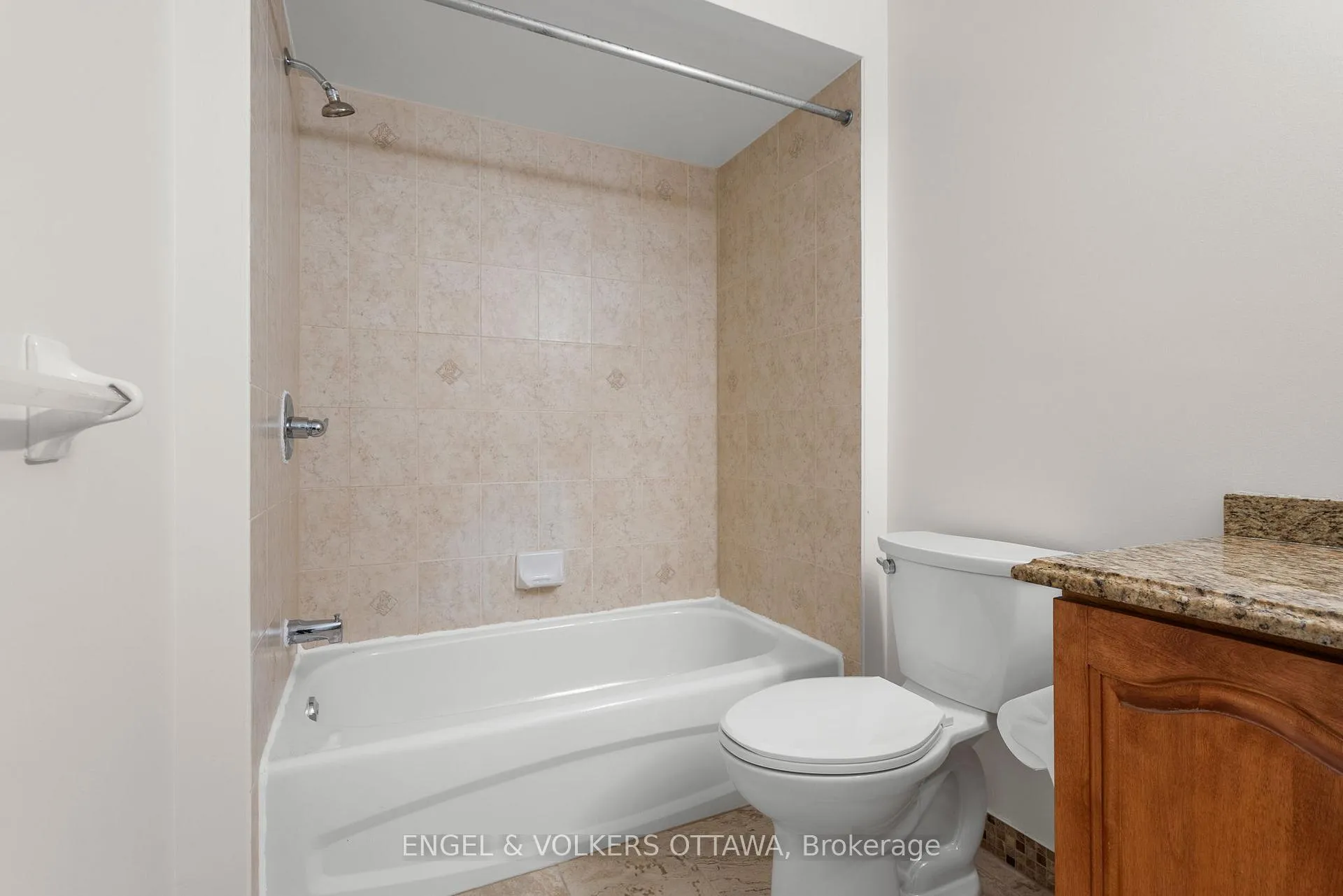 Photo 30 of 28 Camberley Street, Ottawa, Barrhaven East — HOMEH