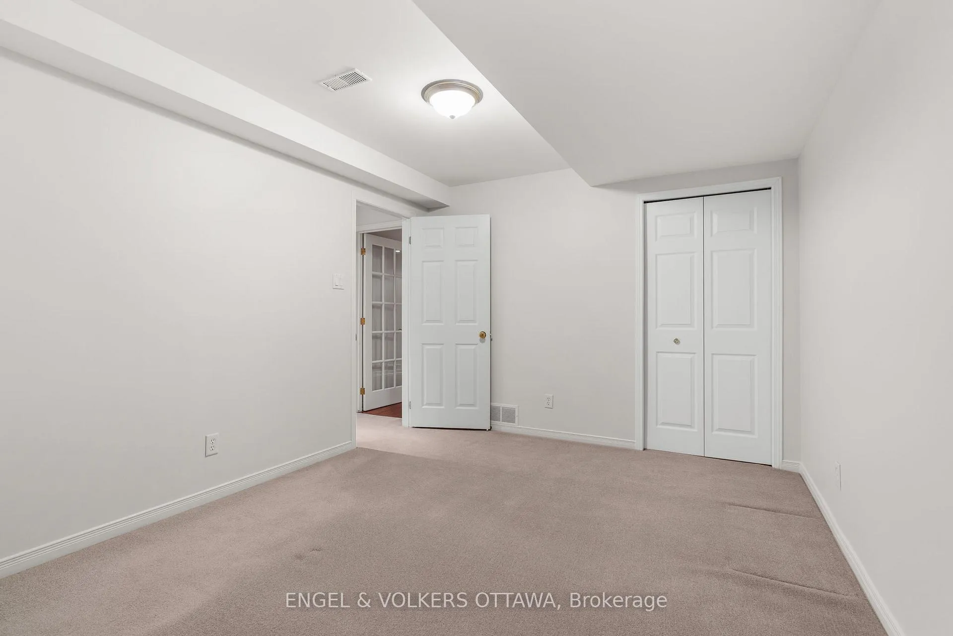 Photo 37 of 28 Camberley Street, Ottawa, Barrhaven East — HOMEH