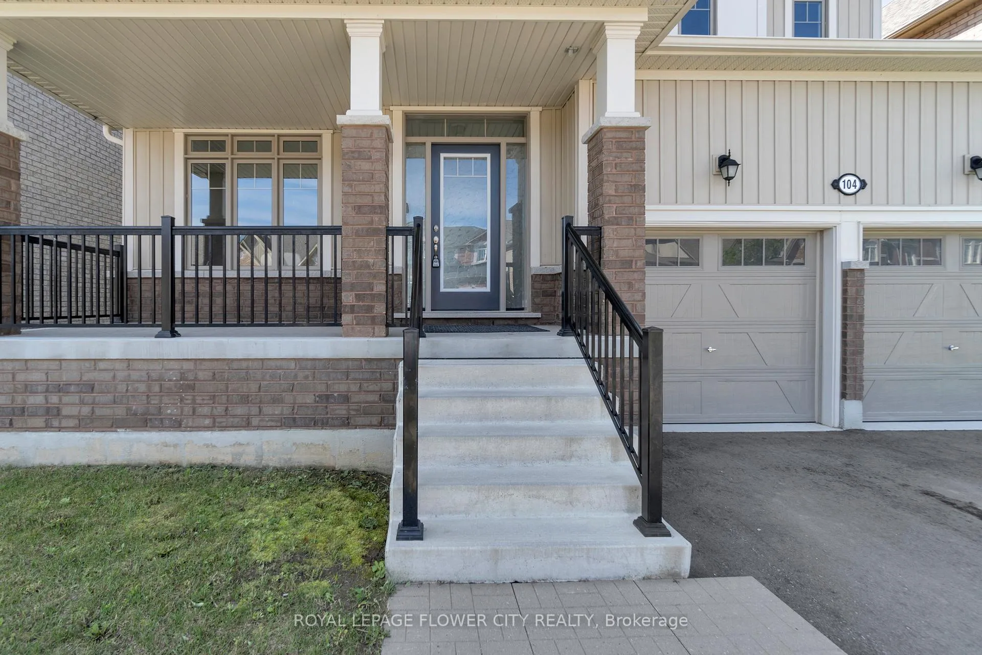 Photo 2 of 104 Kirby Avenue, Collingwood — HOMEH