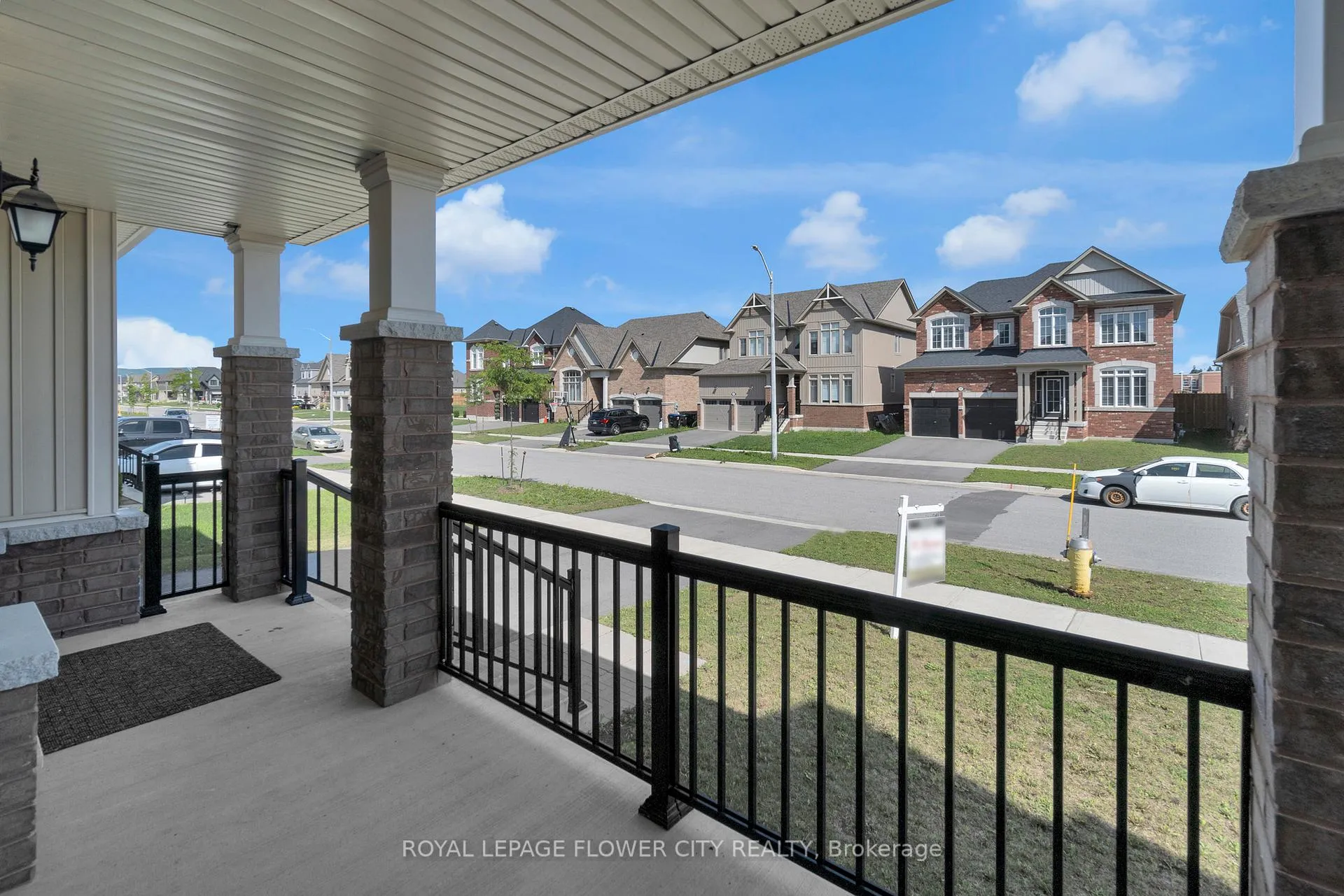 Photo 3 of 104 Kirby Avenue, Collingwood — HOMEH