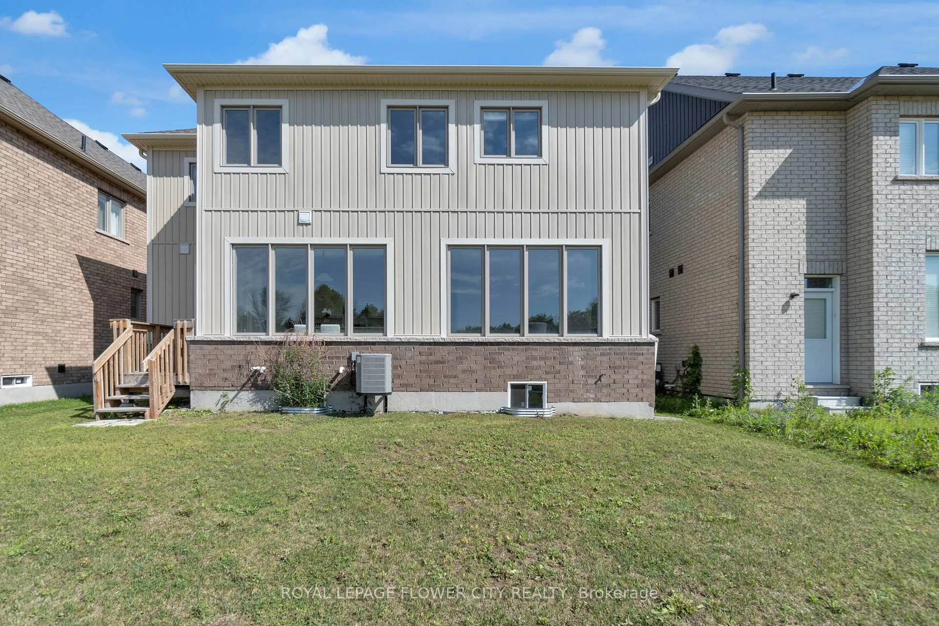 Photo 41 of 104 Kirby Avenue, Collingwood — HOMEH