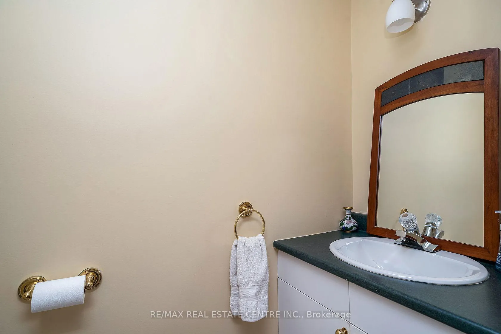Photo 12 of Unit 3, 76 River Drive, Halton Hills, Georgetown — HOMEH