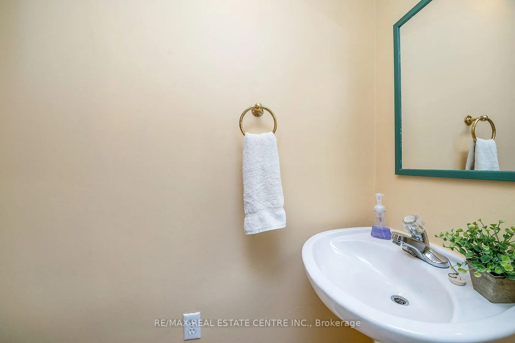 Photo 25 of Unit 3, 76 River Drive, Halton Hills, Georgetown — HOMEH