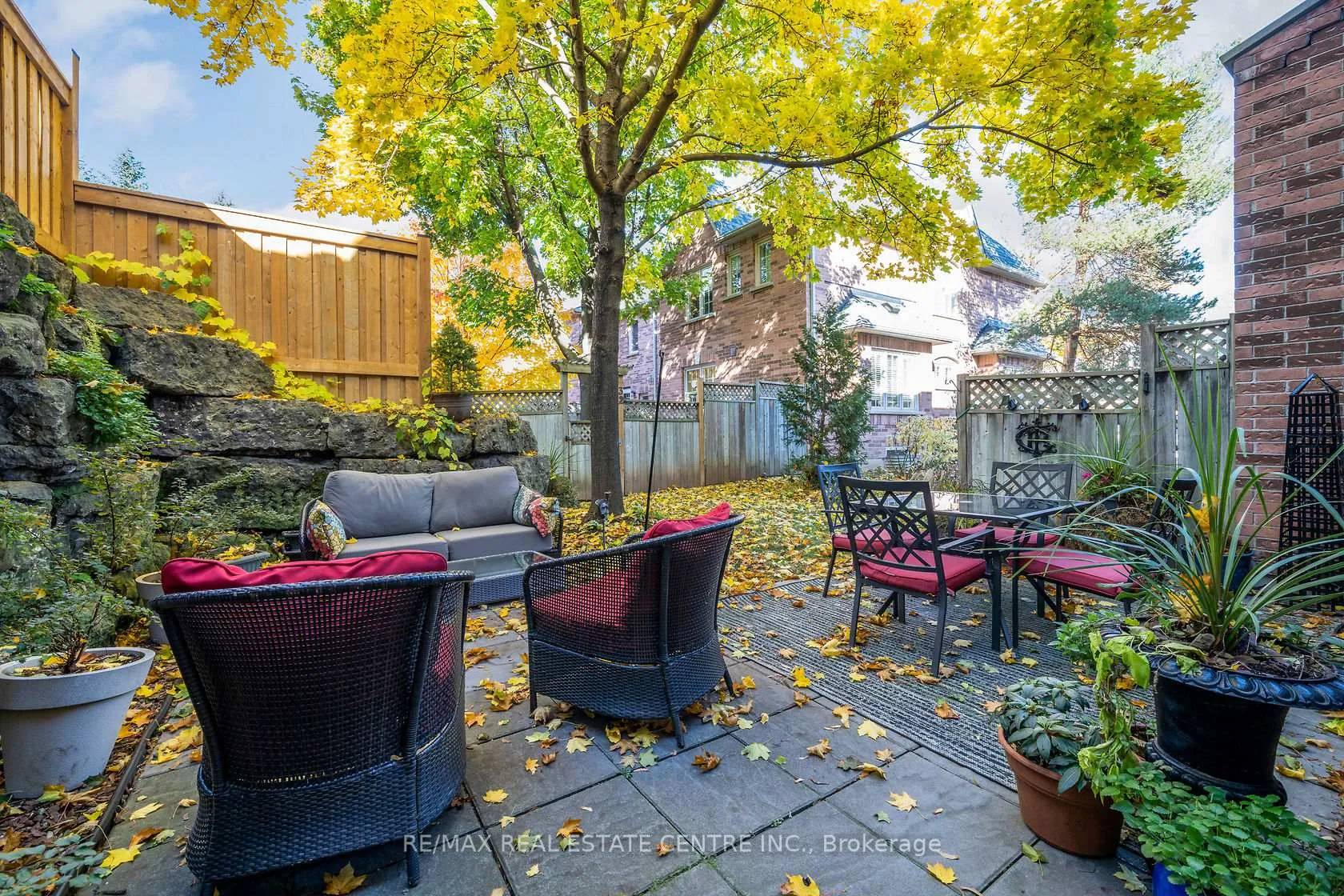 Photo 26 of Unit 3, 76 River Drive, Halton Hills, Georgetown — HOMEH