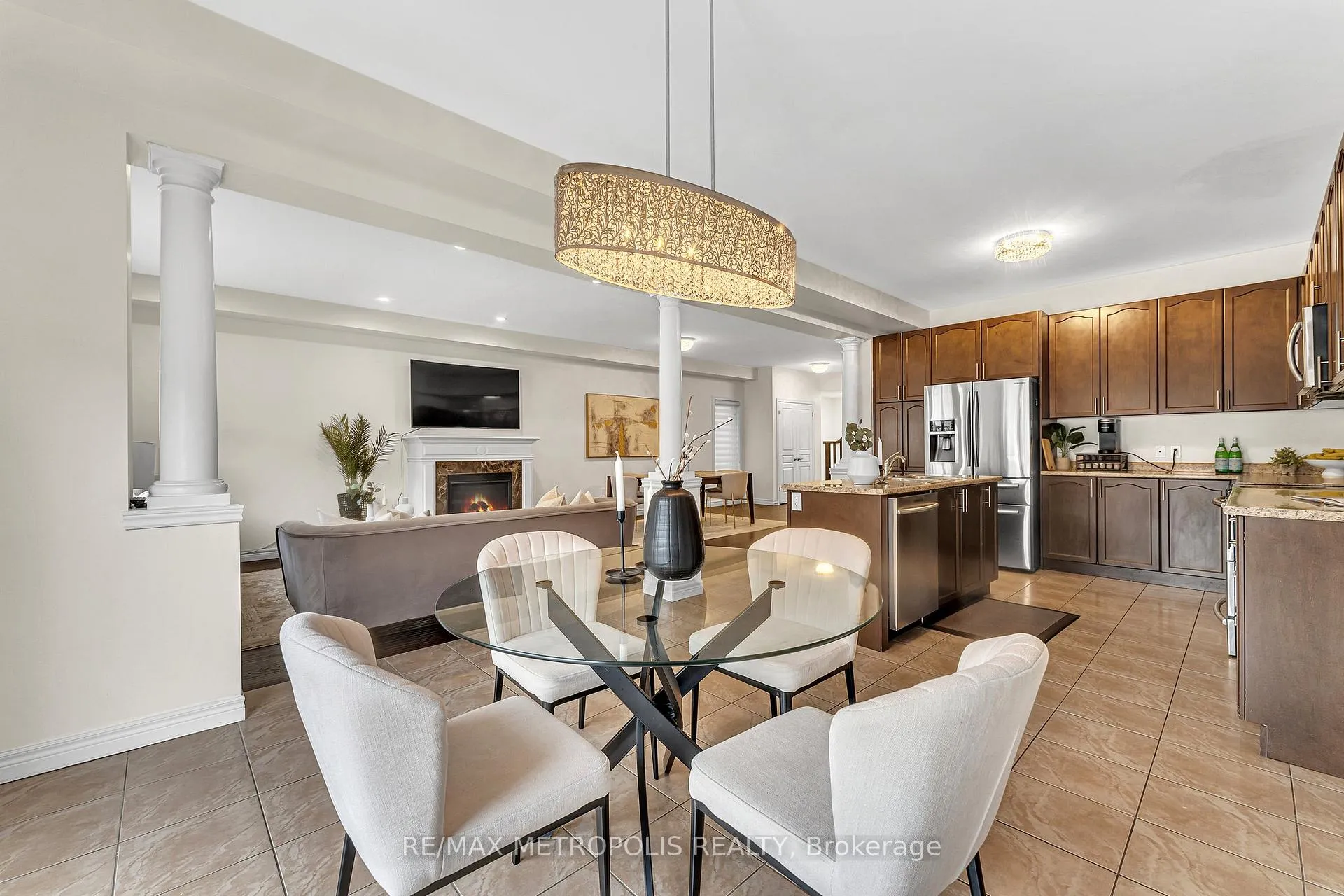 Photo 12 of 86 Keystone Crescent, Hamilton, Rural Glanbrook — HOMEH
