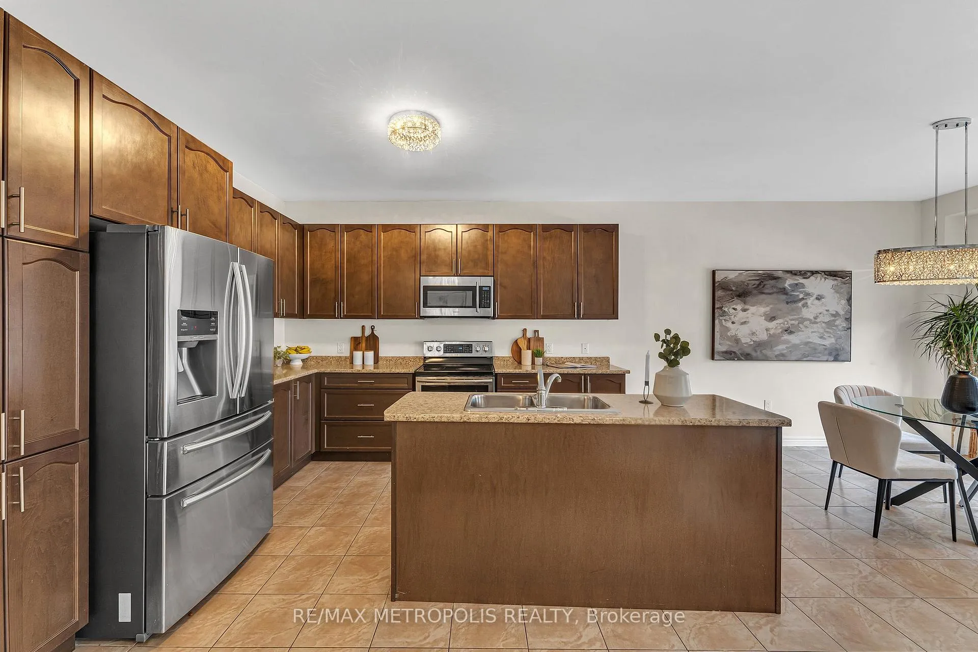 Photo 16 of 86 Keystone Crescent, Hamilton, Rural Glanbrook — HOMEH