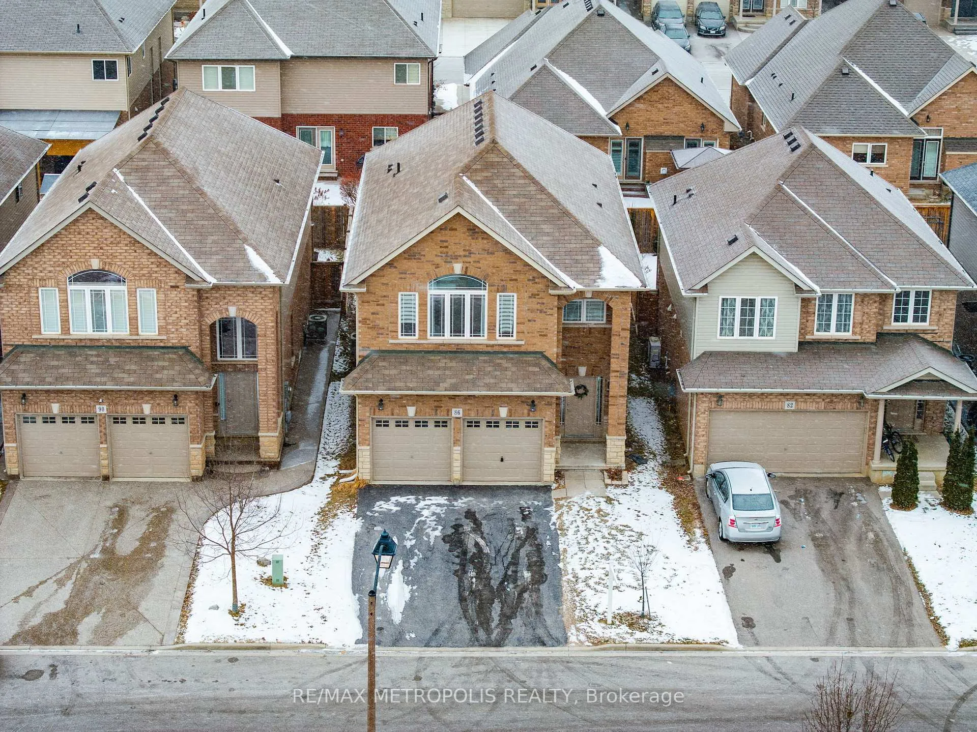 Photo 37 of 86 Keystone Crescent, Hamilton, Rural Glanbrook — HOMEH