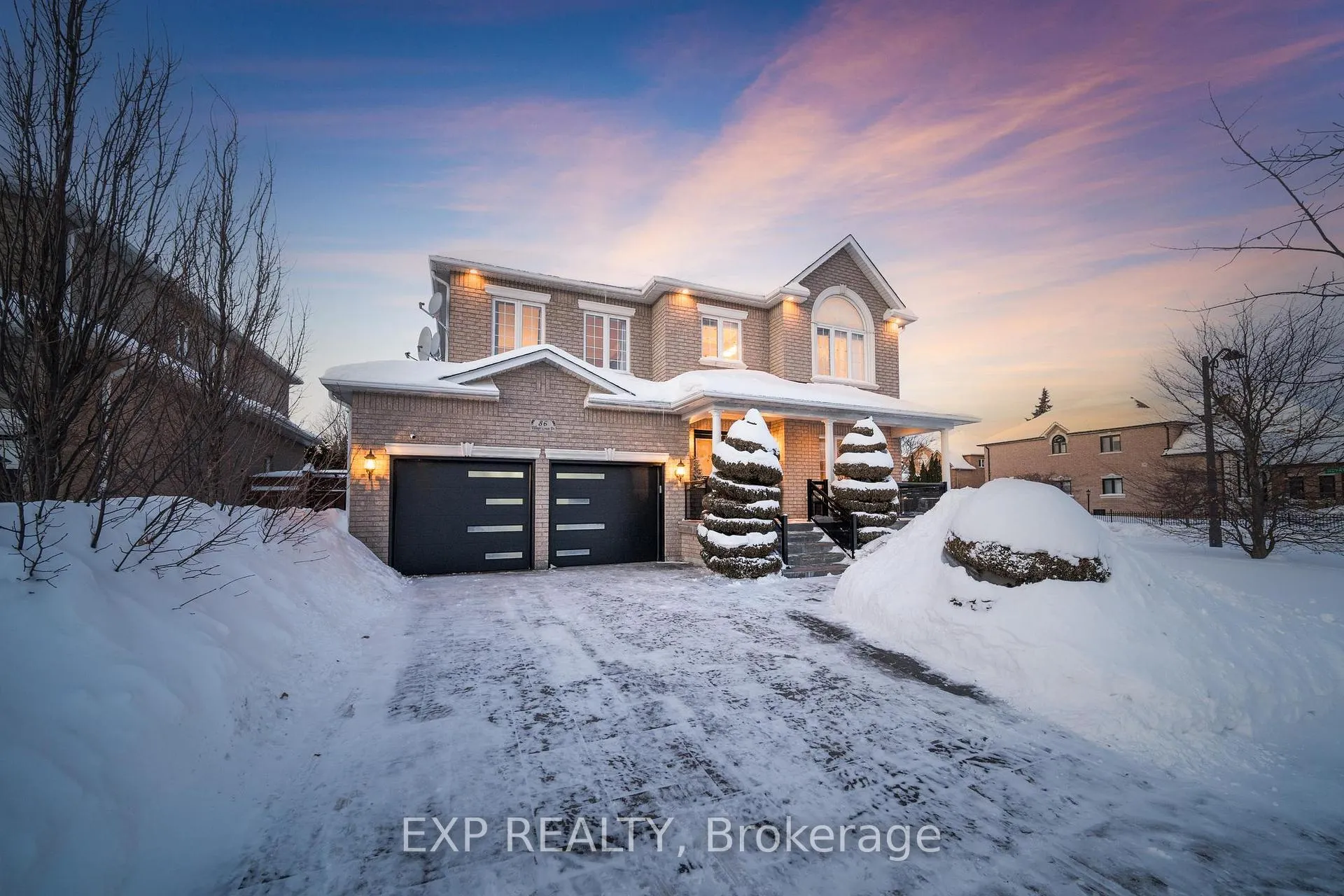 Photo 1 of 86 Village Green Drive, Vaughan, East Woodbridge — HOMEH
