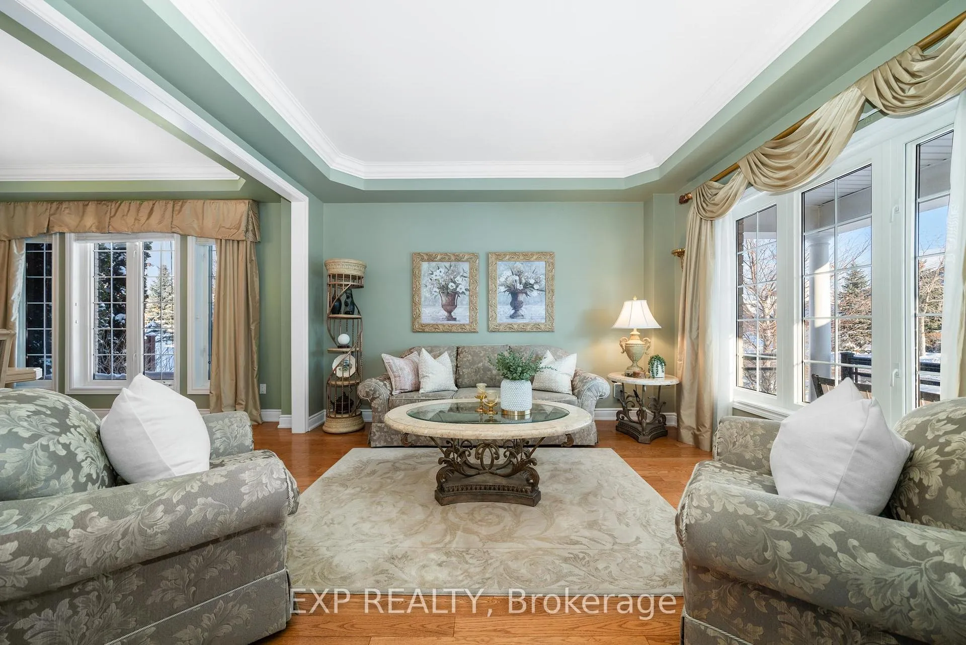 Photo 11 of 86 Village Green Drive, Vaughan, East Woodbridge — HOMEH