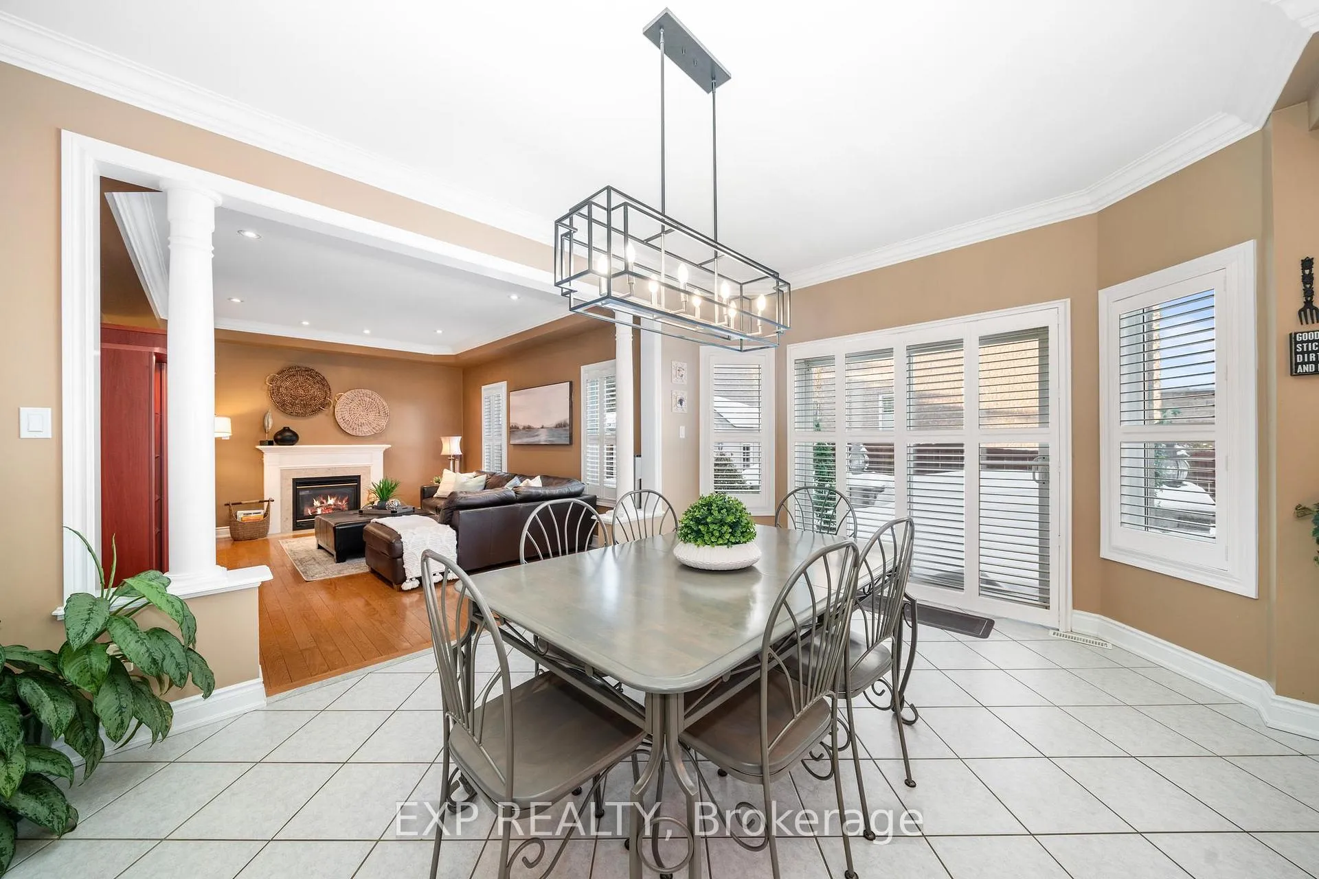 Photo 15 of 86 Village Green Drive, Vaughan, East Woodbridge — HOMEH