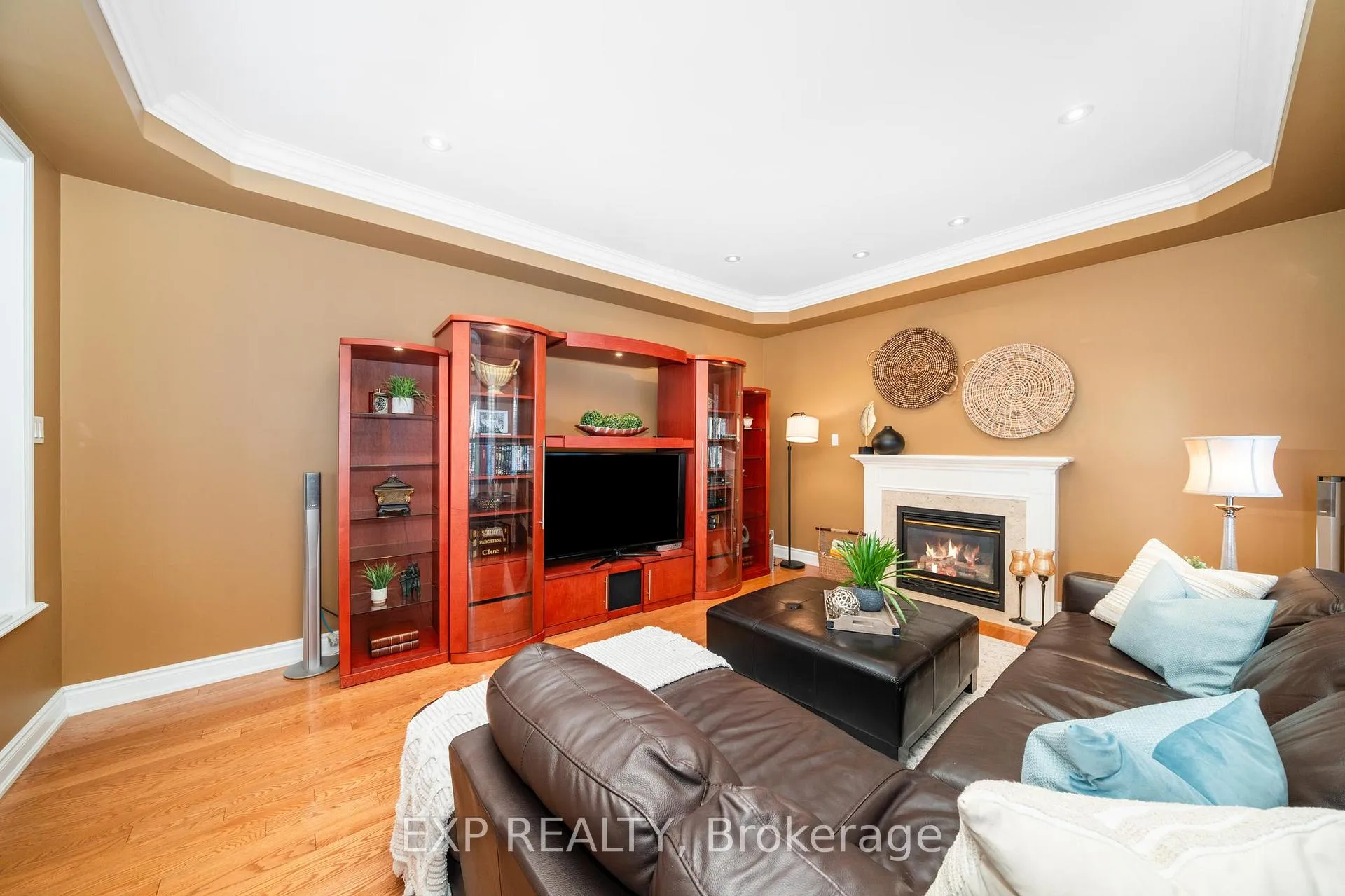 Photo 17 of 86 Village Green Drive, Vaughan, East Woodbridge — HOMEH