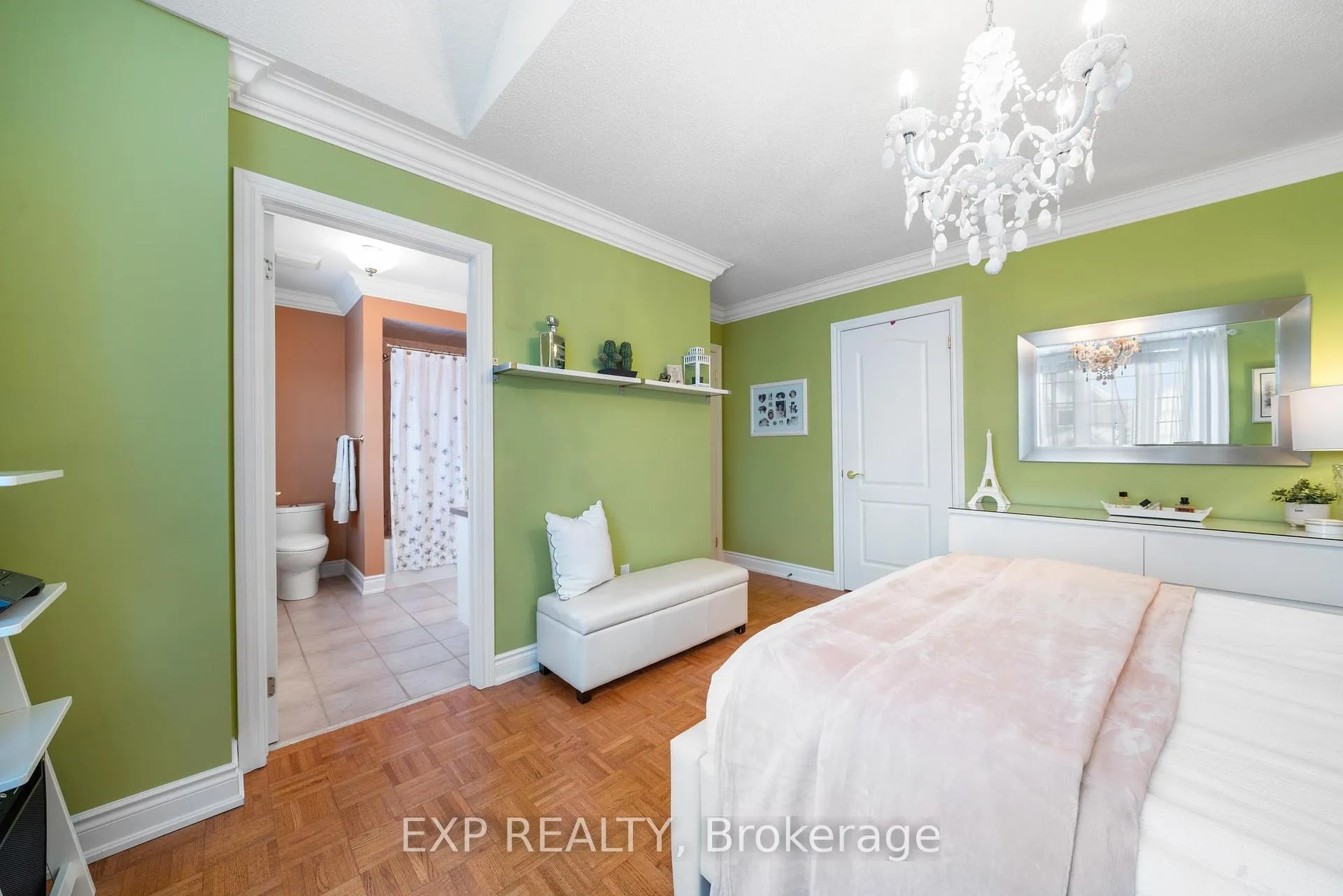 Photo 26 of 86 Village Green Drive, Vaughan, East Woodbridge — HOMEH