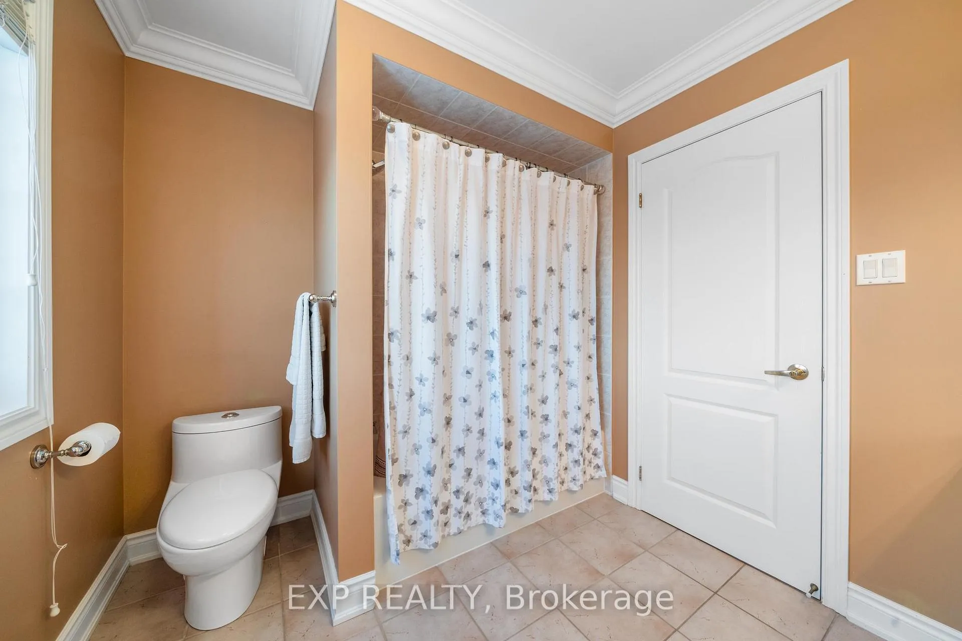 Photo 27 of 86 Village Green Drive, Vaughan, East Woodbridge — HOMEH