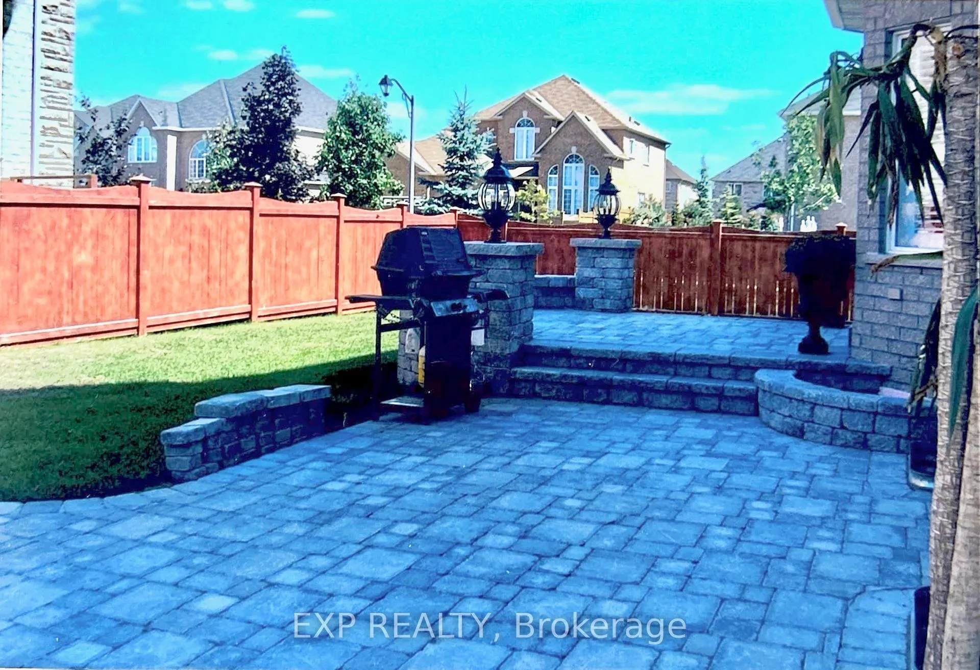 Photo 31 of 86 Village Green Drive, Vaughan, East Woodbridge — HOMEH