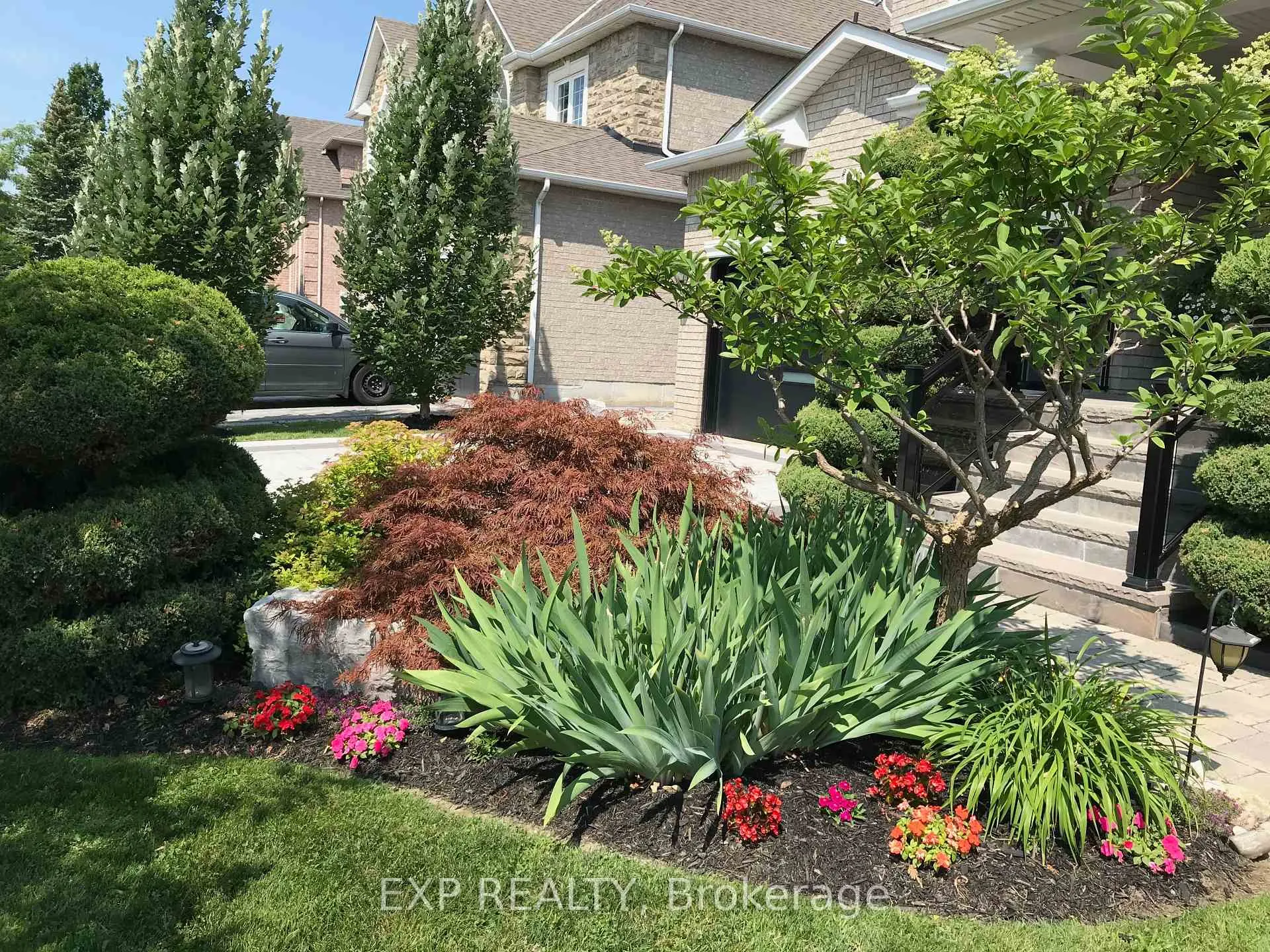 Photo 33 of 86 Village Green Drive, Vaughan, East Woodbridge — HOMEH
