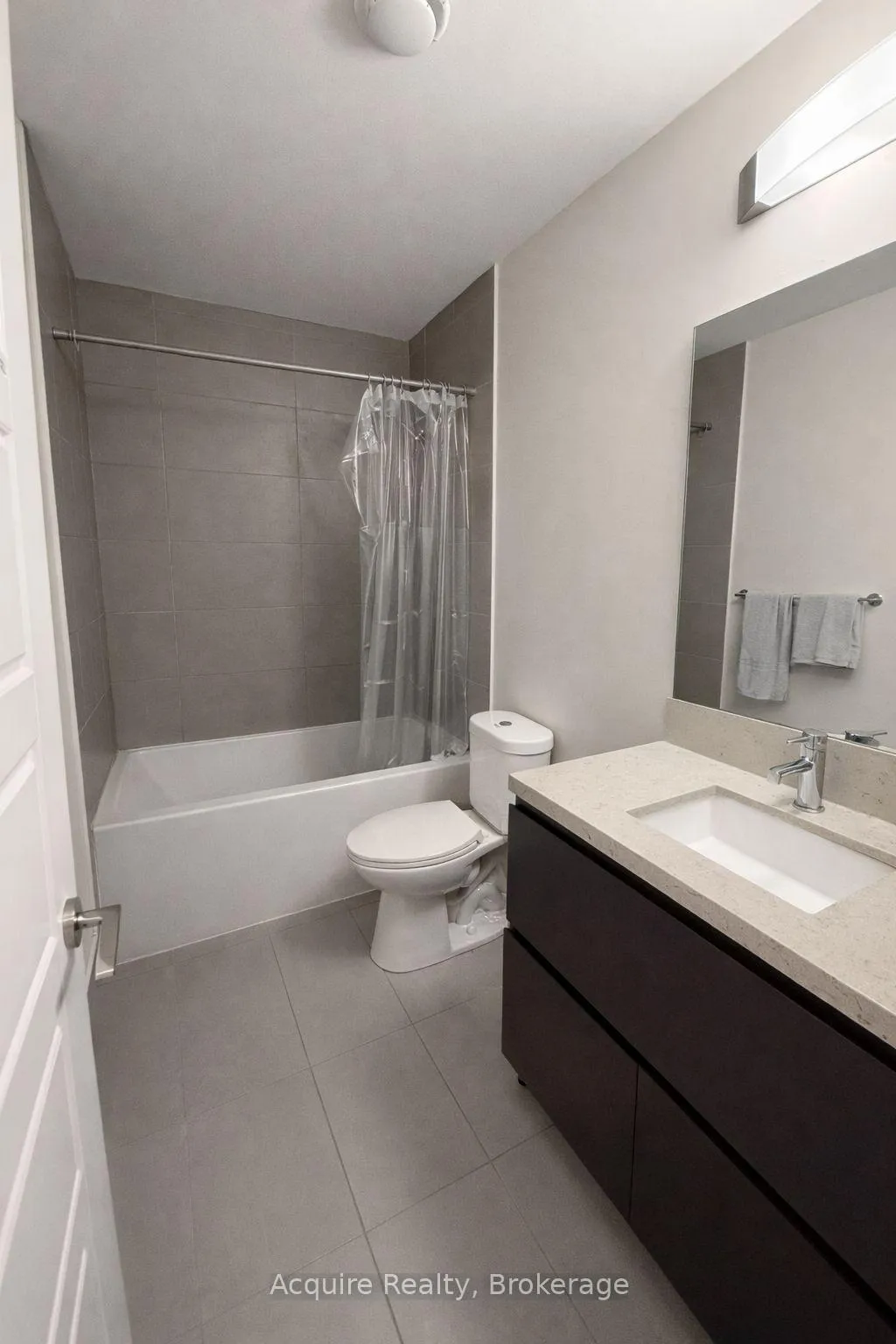 Photo 6 of Unit 630, 15 Water Walk Drive, Markham, Unionville — HOMEH
