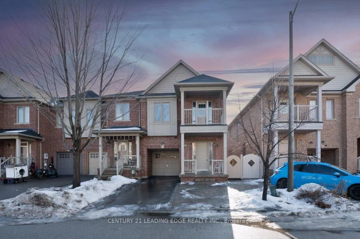 Photo 2 of 15 Coranto Way, Vaughan, Vellore Village — HOMEH