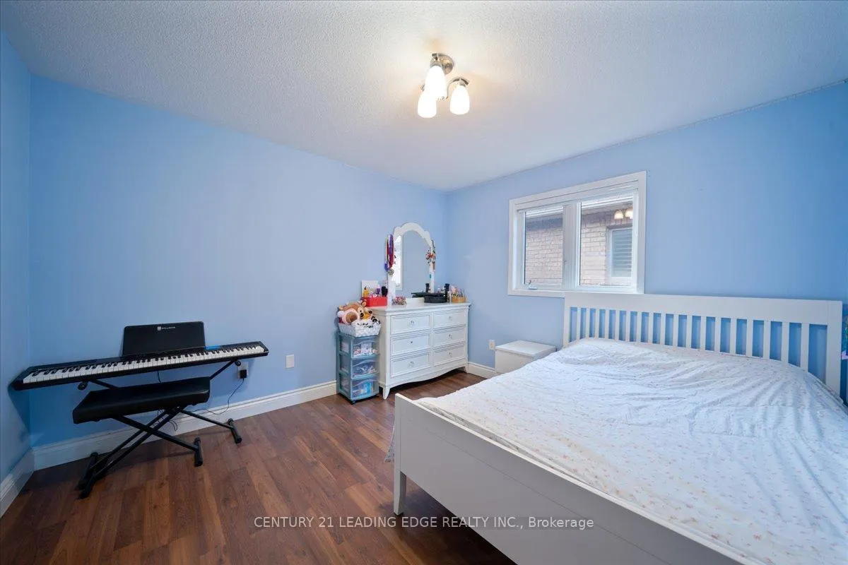 Photo 20 of 15 Coranto Way, Vaughan, Vellore Village — HOMEH