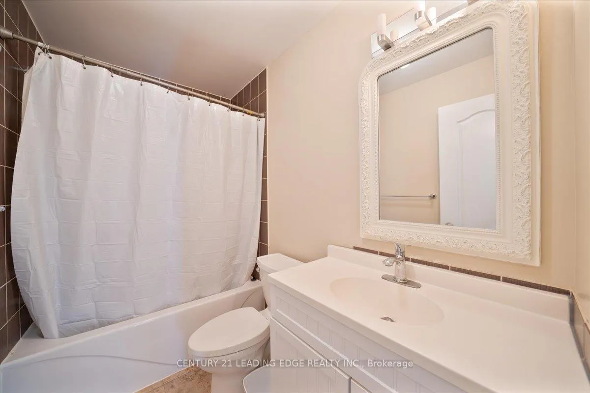 Photo 29 of 15 Coranto Way, Vaughan, Vellore Village — HOMEH