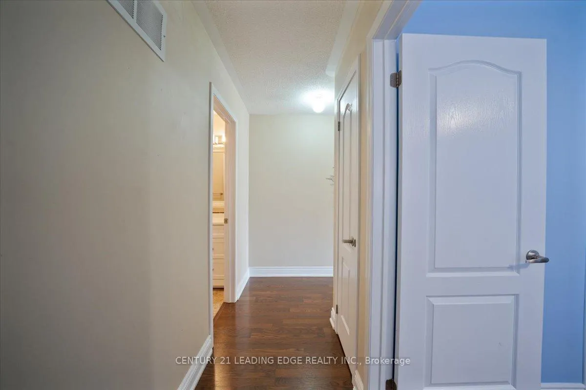 Photo 31 of 15 Coranto Way, Vaughan, Vellore Village — HOMEH