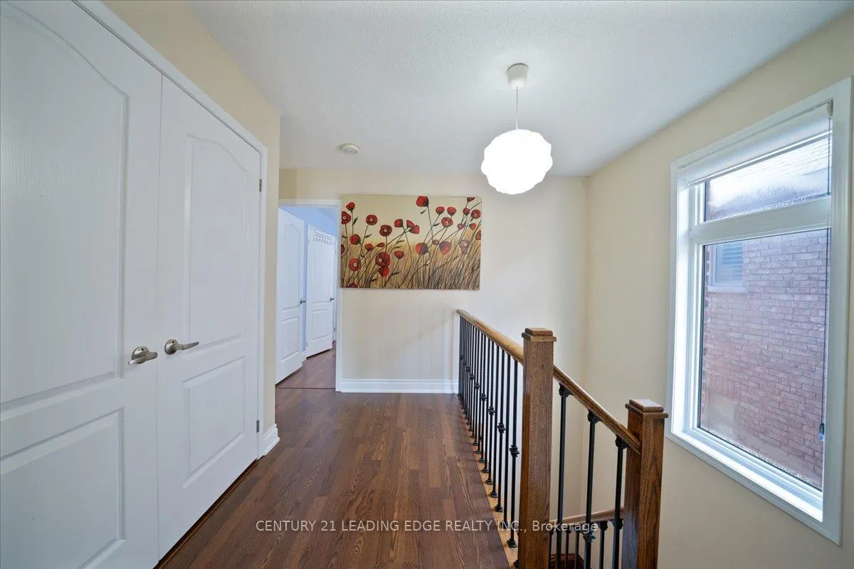 Photo 35 of 15 Coranto Way, Vaughan, Vellore Village — HOMEH