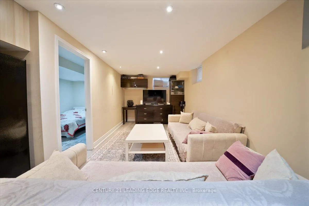 Photo 39 of 15 Coranto Way, Vaughan, Vellore Village — HOMEH