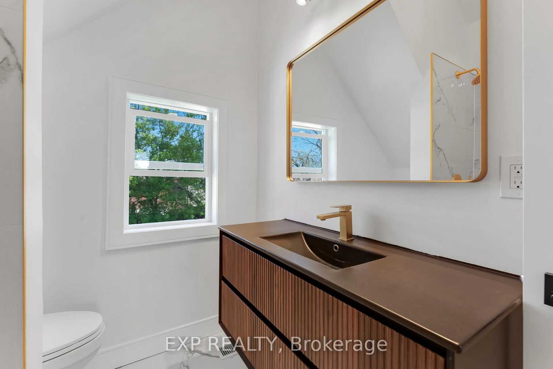 Photo 24 of 62 Norman Street, Hamilton, Crown Point — HOMEH