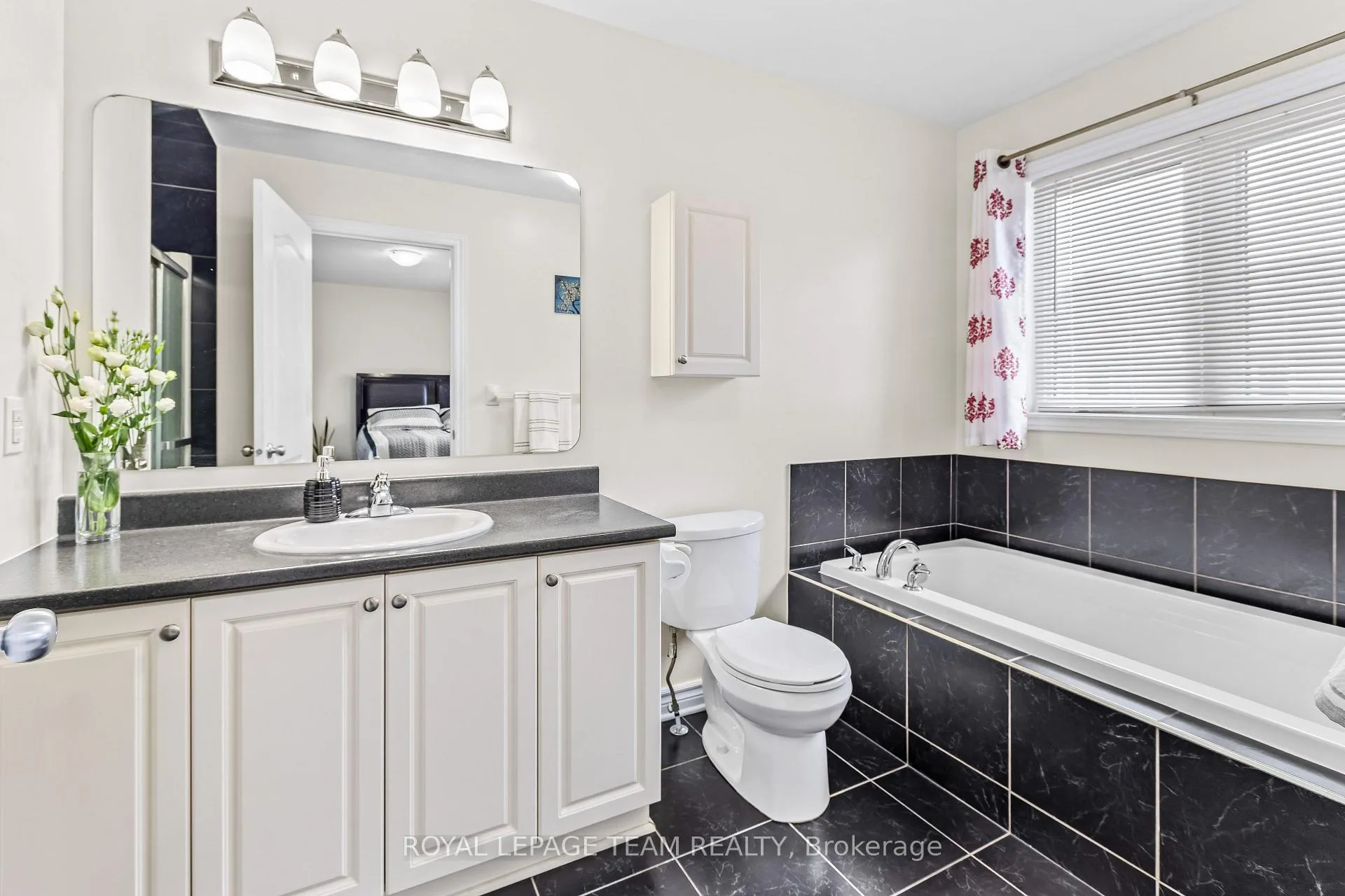 Photo 30 of 926 Bunchberry Way, Ottawa, Blossom Park/Kemp Park/Findlay Creek — HOMEH