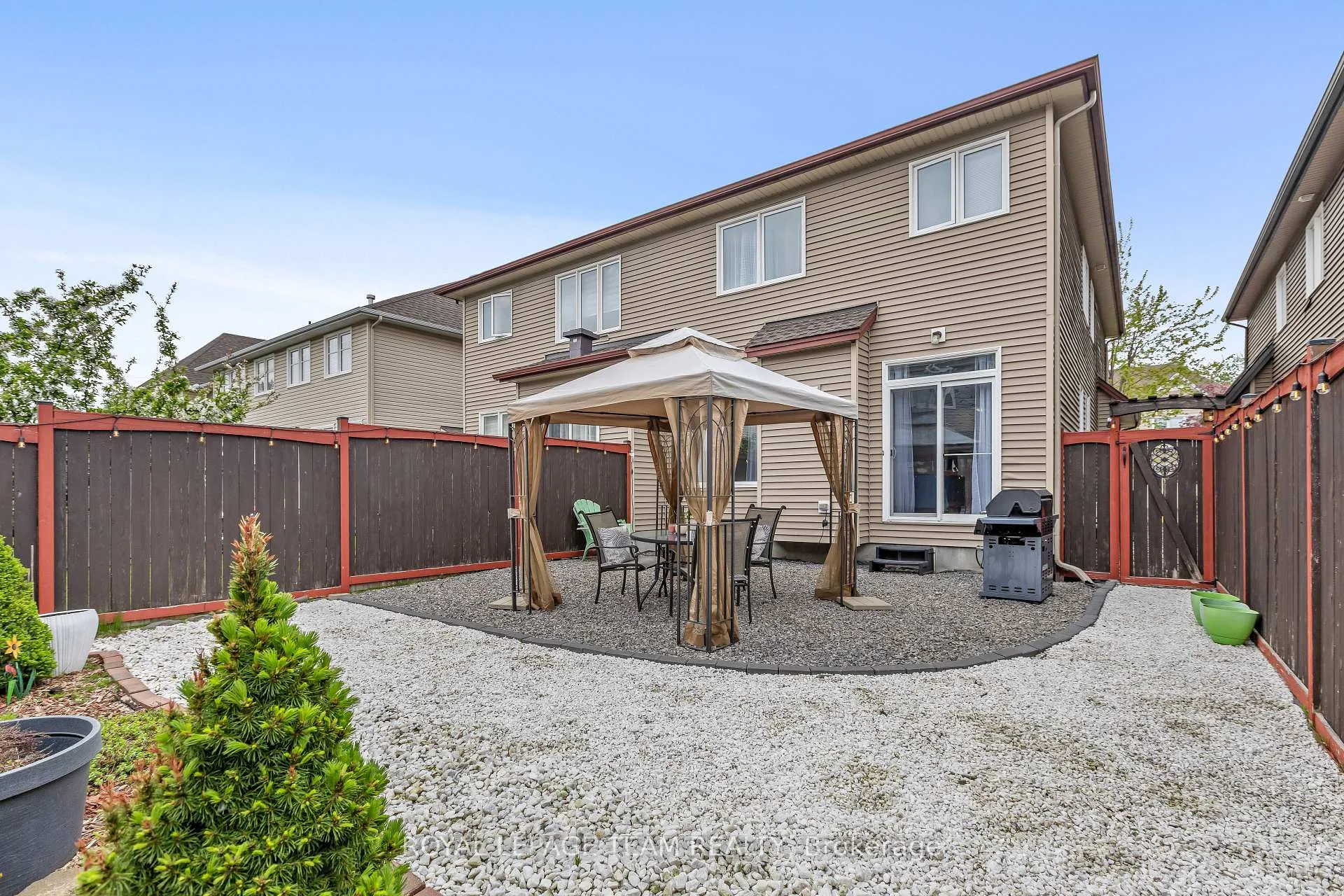 Photo 35 of 926 Bunchberry Way, Ottawa, Blossom Park/Kemp Park/Findlay Creek — HOMEH