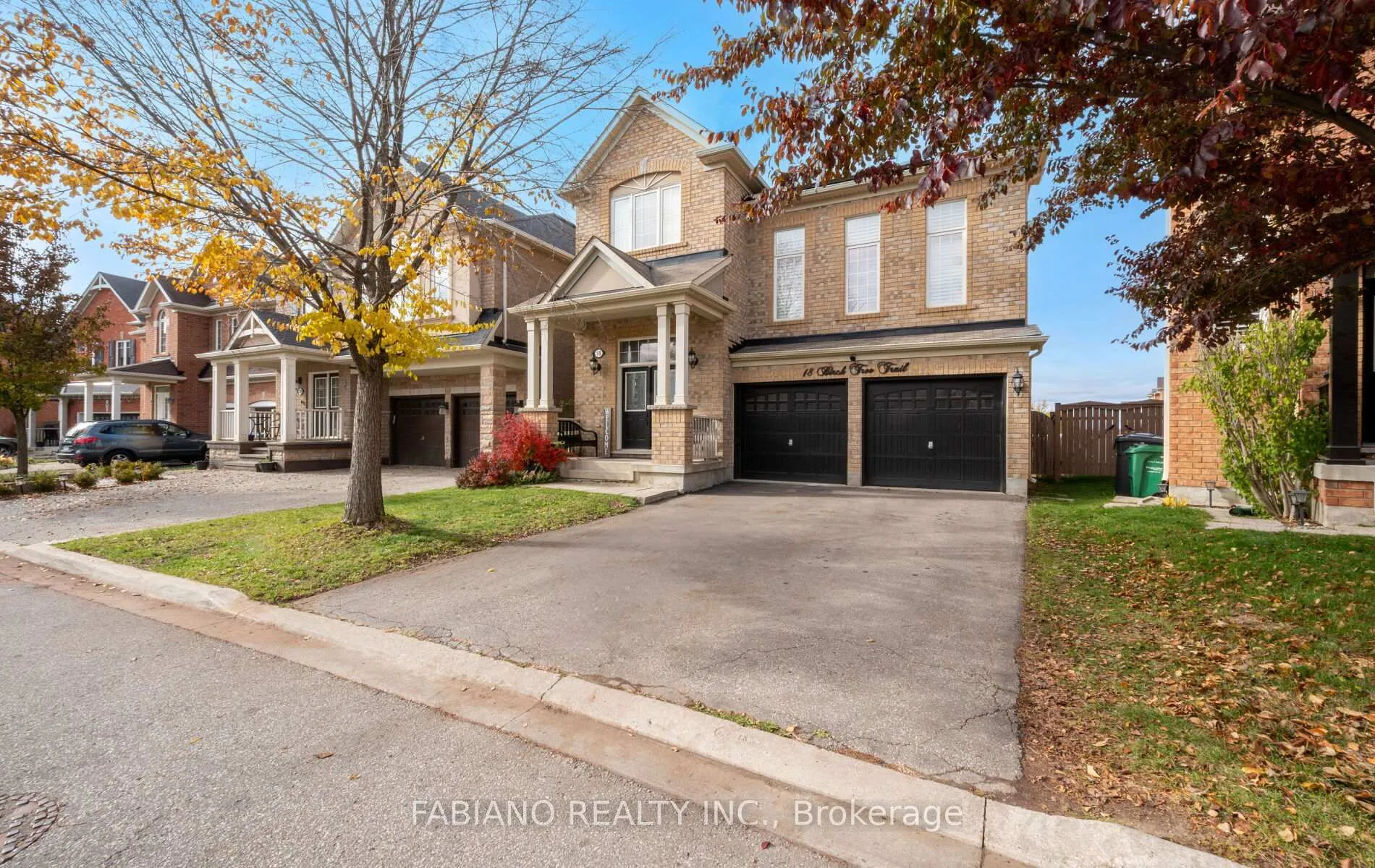 Photo 1 of 18 Birch Tree Trail, Brampton, Bram East — HOMEH