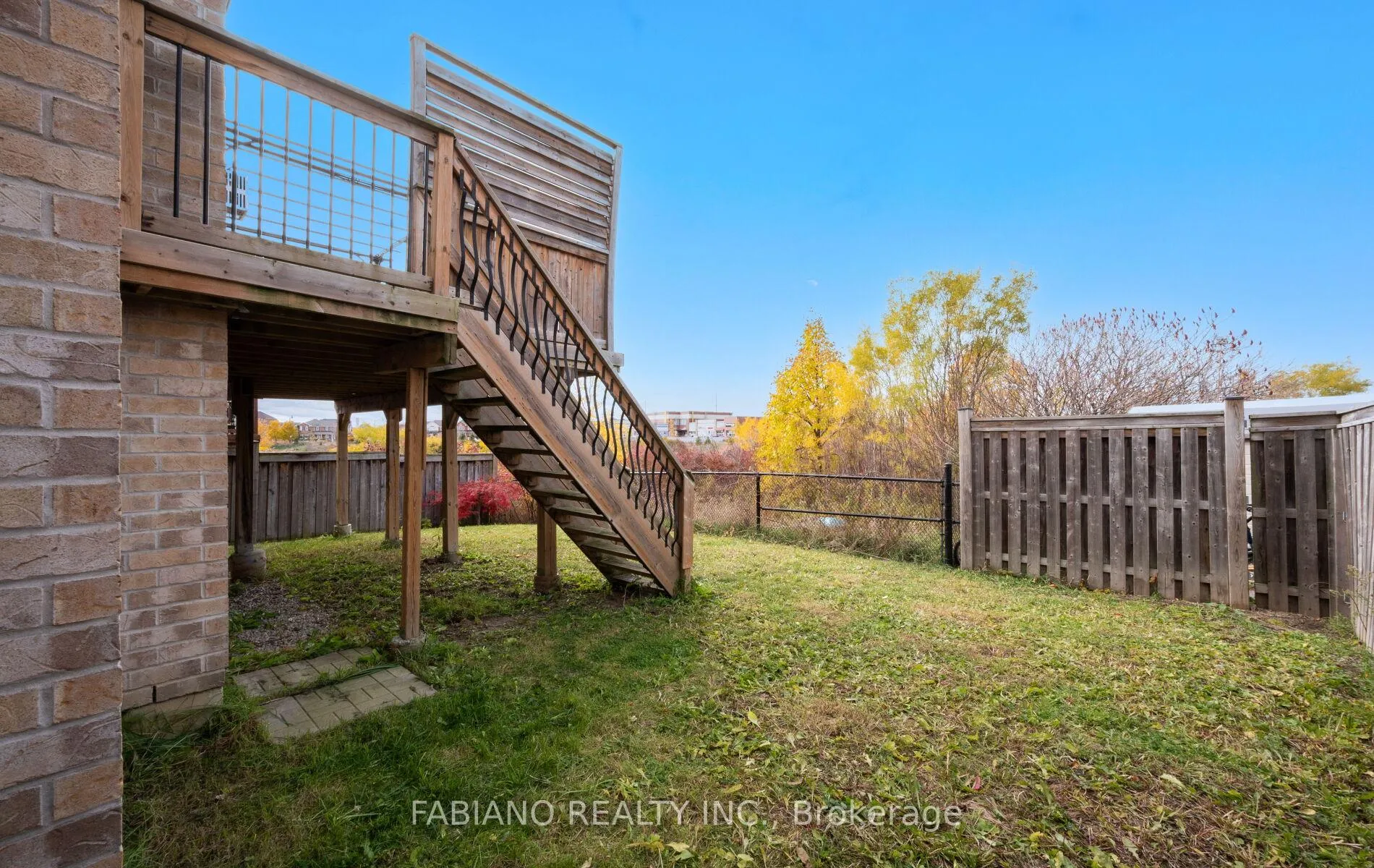 Photo 44 of 18 Birch Tree Trail, Brampton, Bram East — HOMEH