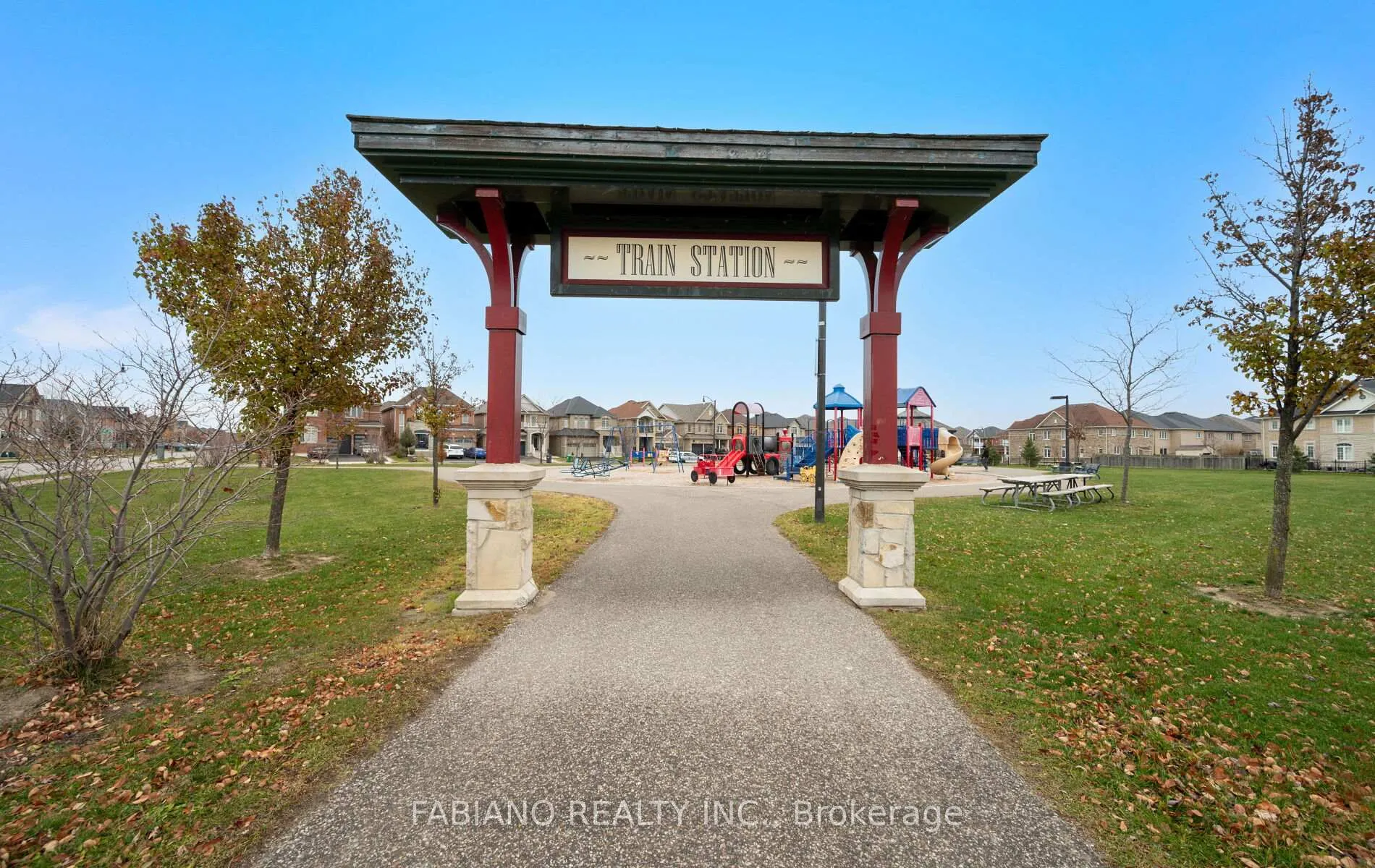 Photo 50 of 18 Birch Tree Trail, Brampton, Bram East — HOMEH