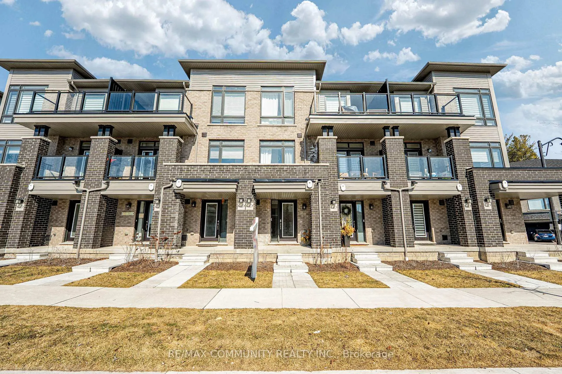 Photo 1 of 8 Esquire Way, Whitby, Taunton North — HOMEH