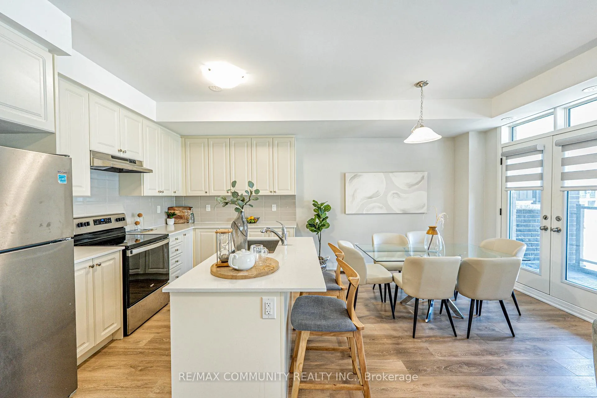 Photo 11 of 8 Esquire Way, Whitby, Taunton North — HOMEH