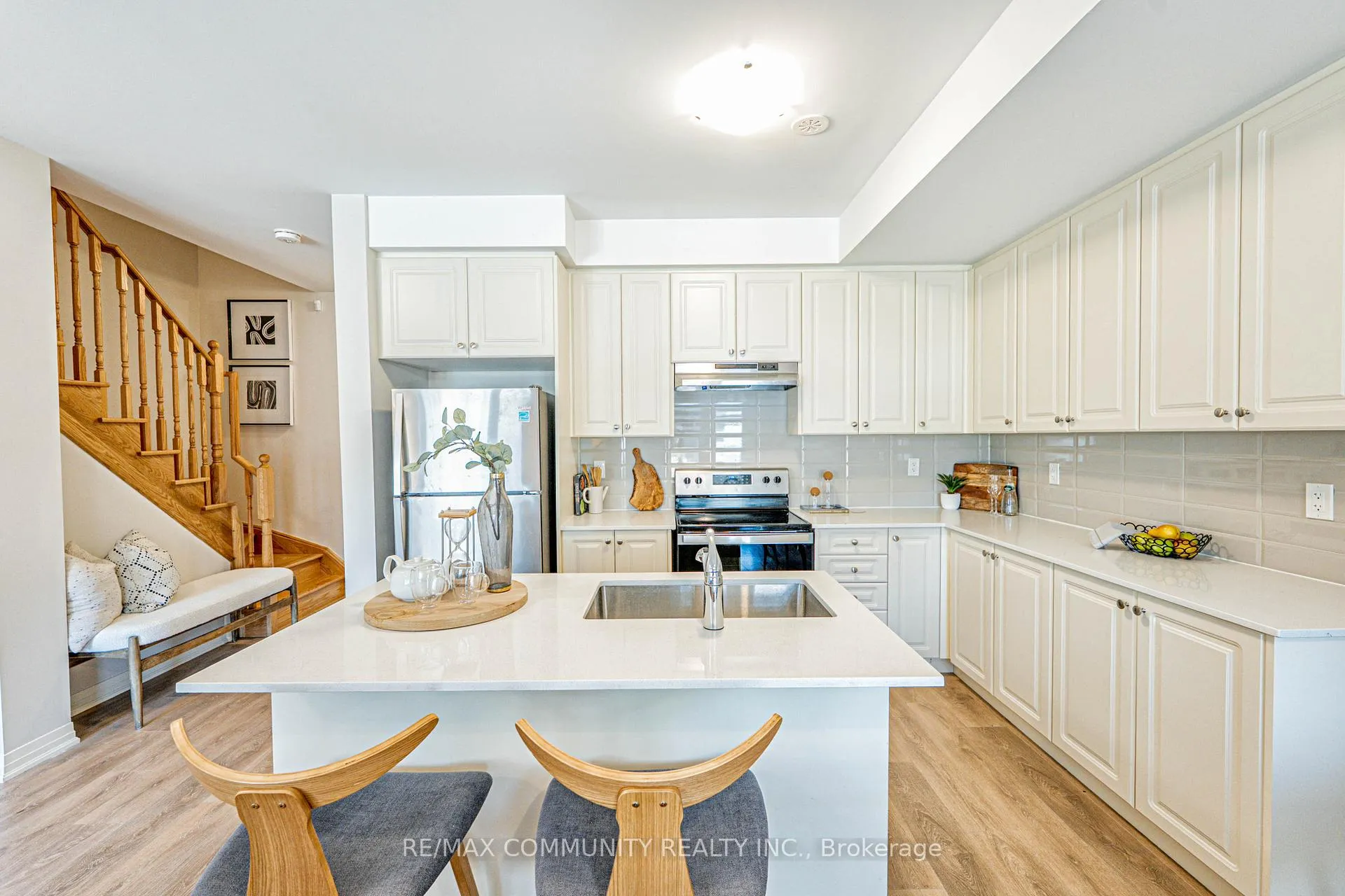 Photo 14 of 8 Esquire Way, Whitby, Taunton North — HOMEH