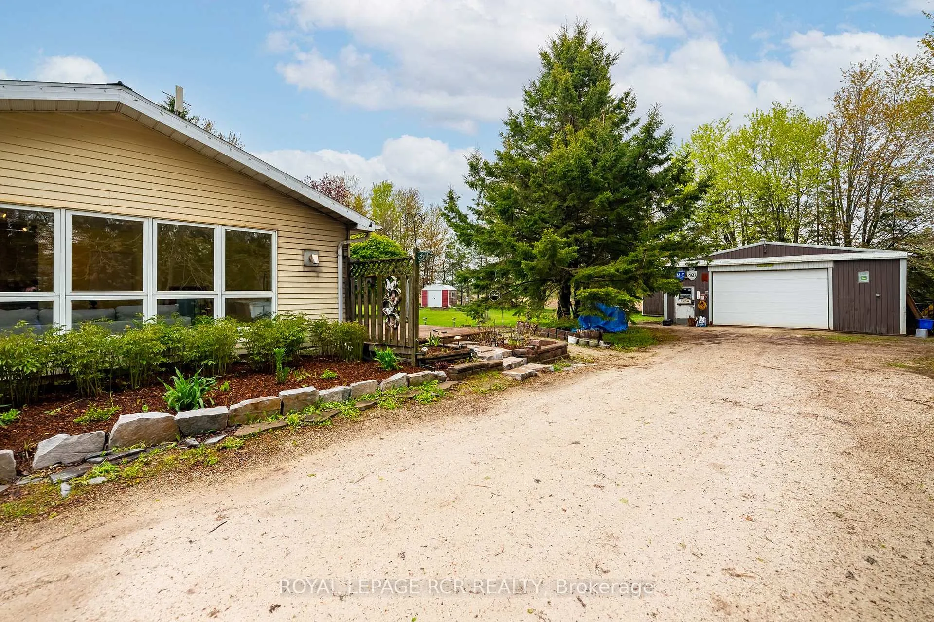 Photo 5 of 433409 4th Line, Amaranth, Rural Amaranth — HOMEH