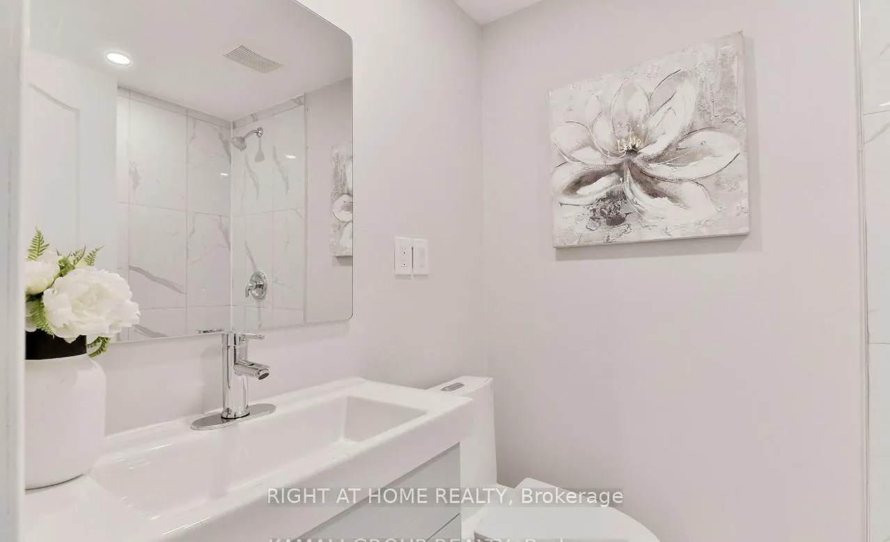 Photo 3 of 93 Mcmillan Drive, Oshawa, O'Neill — HOMEH