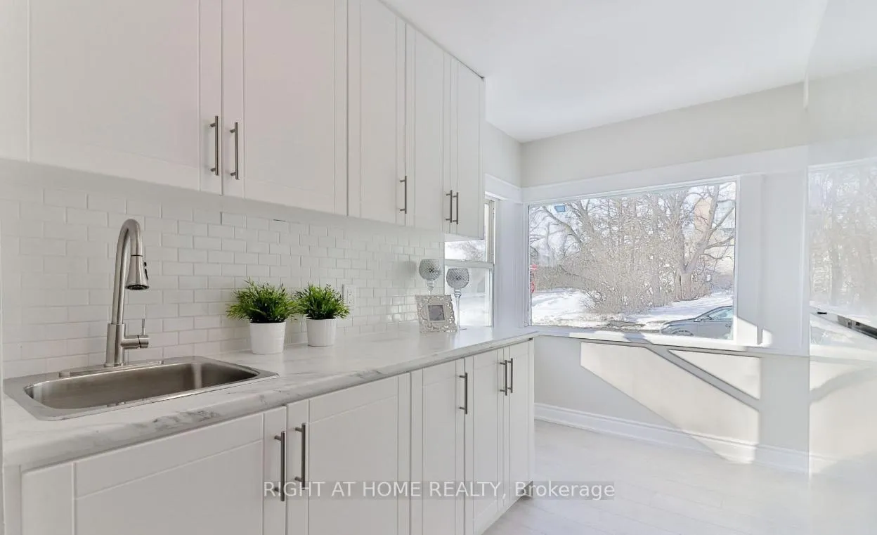 Photo 4 of 93 Mcmillan Drive, Oshawa, O'Neill — HOMEH