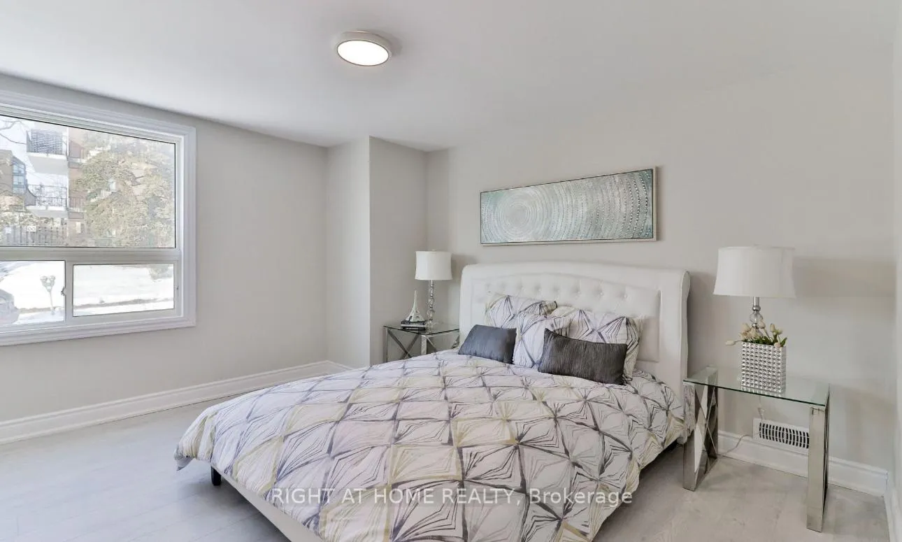Photo 6 of 93 Mcmillan Drive, Oshawa, O'Neill — HOMEH