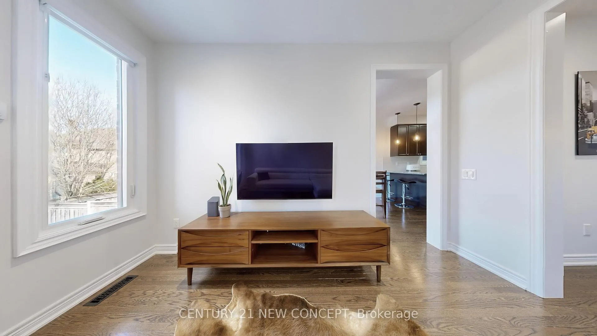 Photo 7 of 24 Reynolds Crescent, Aurora, Bayview Northeast — HOMEH
