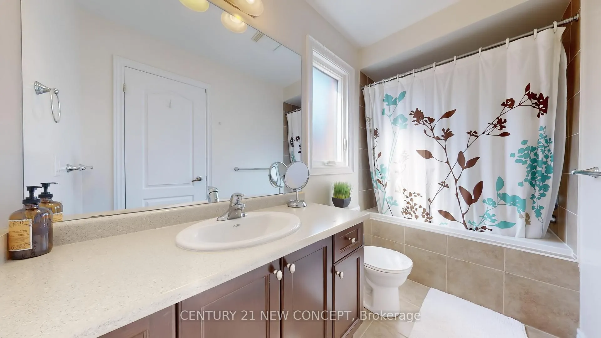 Photo 41 of 24 Reynolds Crescent, Aurora, Bayview Northeast — HOMEH