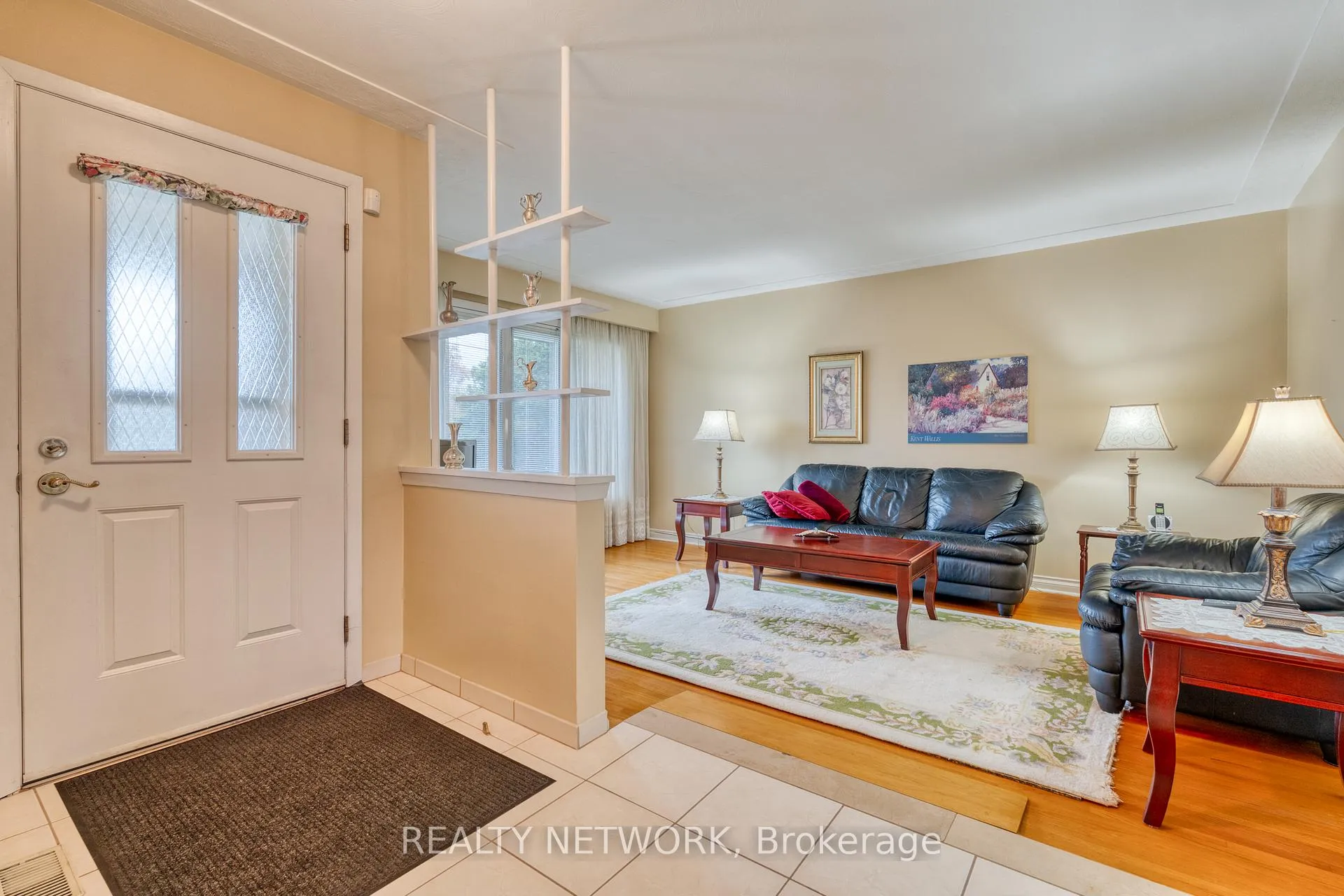 Photo 6 of 71 Lilacside Drive, Hamilton, Thorner — HOMEH