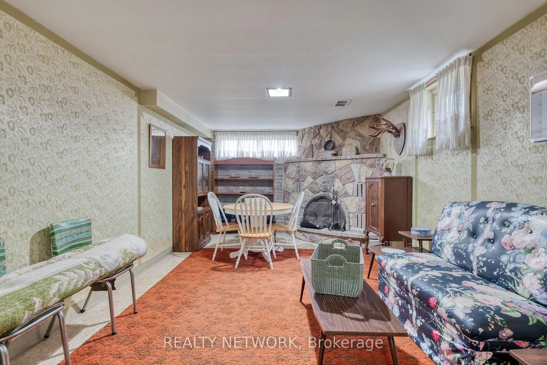 Photo 21 of 71 Lilacside Drive, Hamilton, Thorner — HOMEH