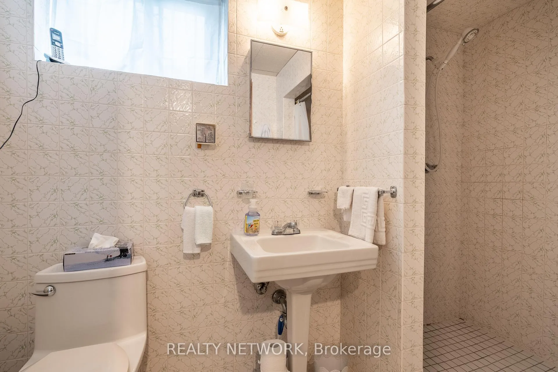 Photo 25 of 71 Lilacside Drive, Hamilton, Thorner — HOMEH