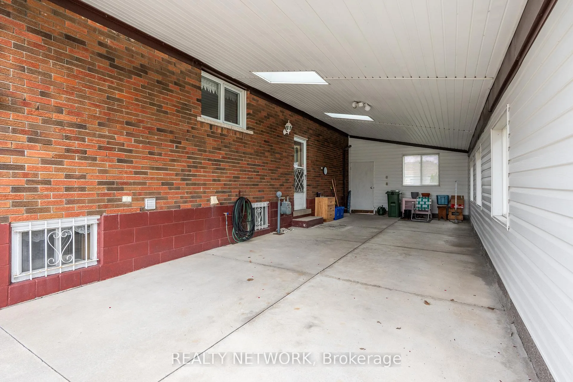 Photo 28 of 71 Lilacside Drive, Hamilton, Thorner — HOMEH